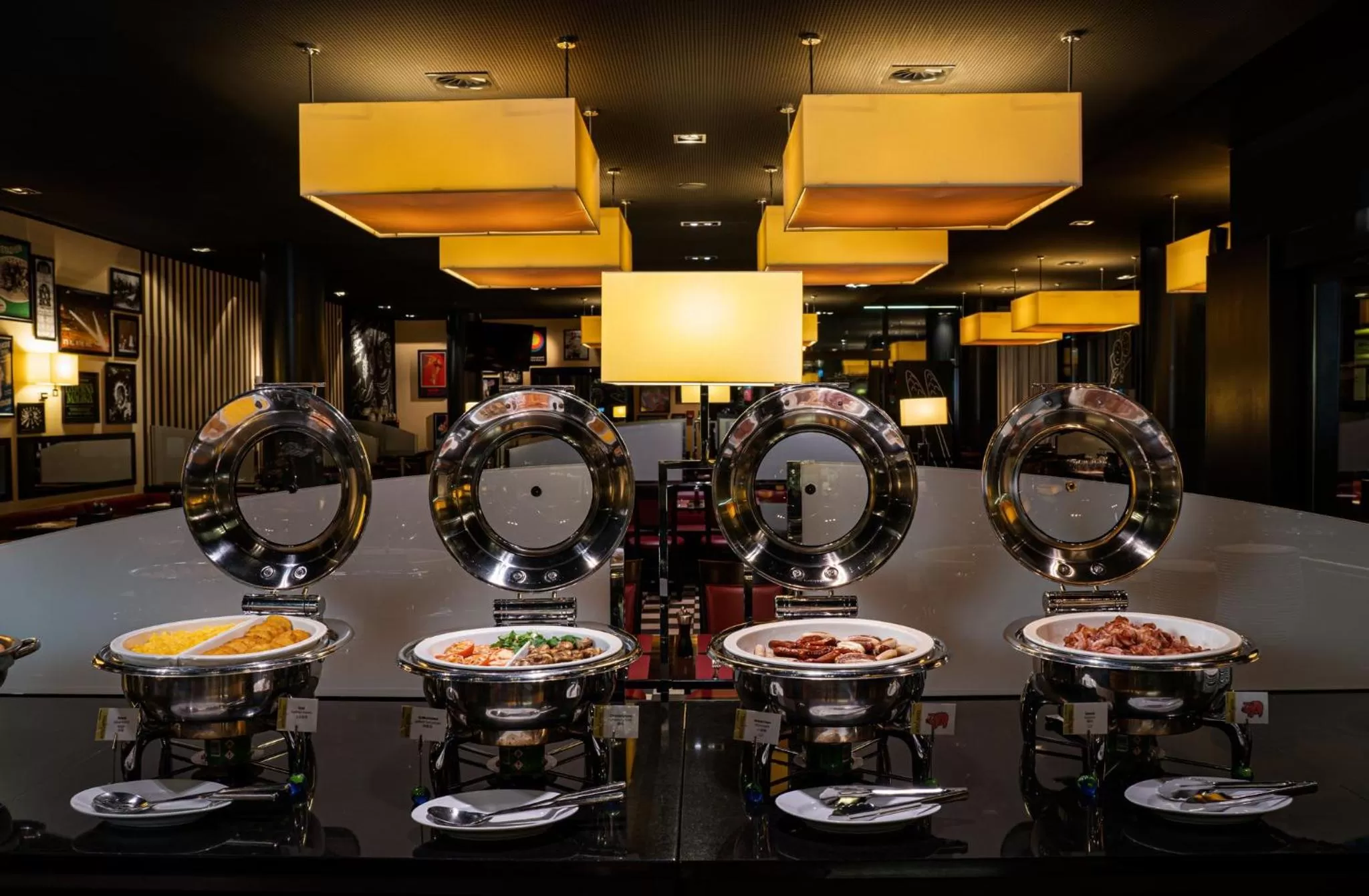 Breakfast in Holiday Inn Zürich Messe by IHG