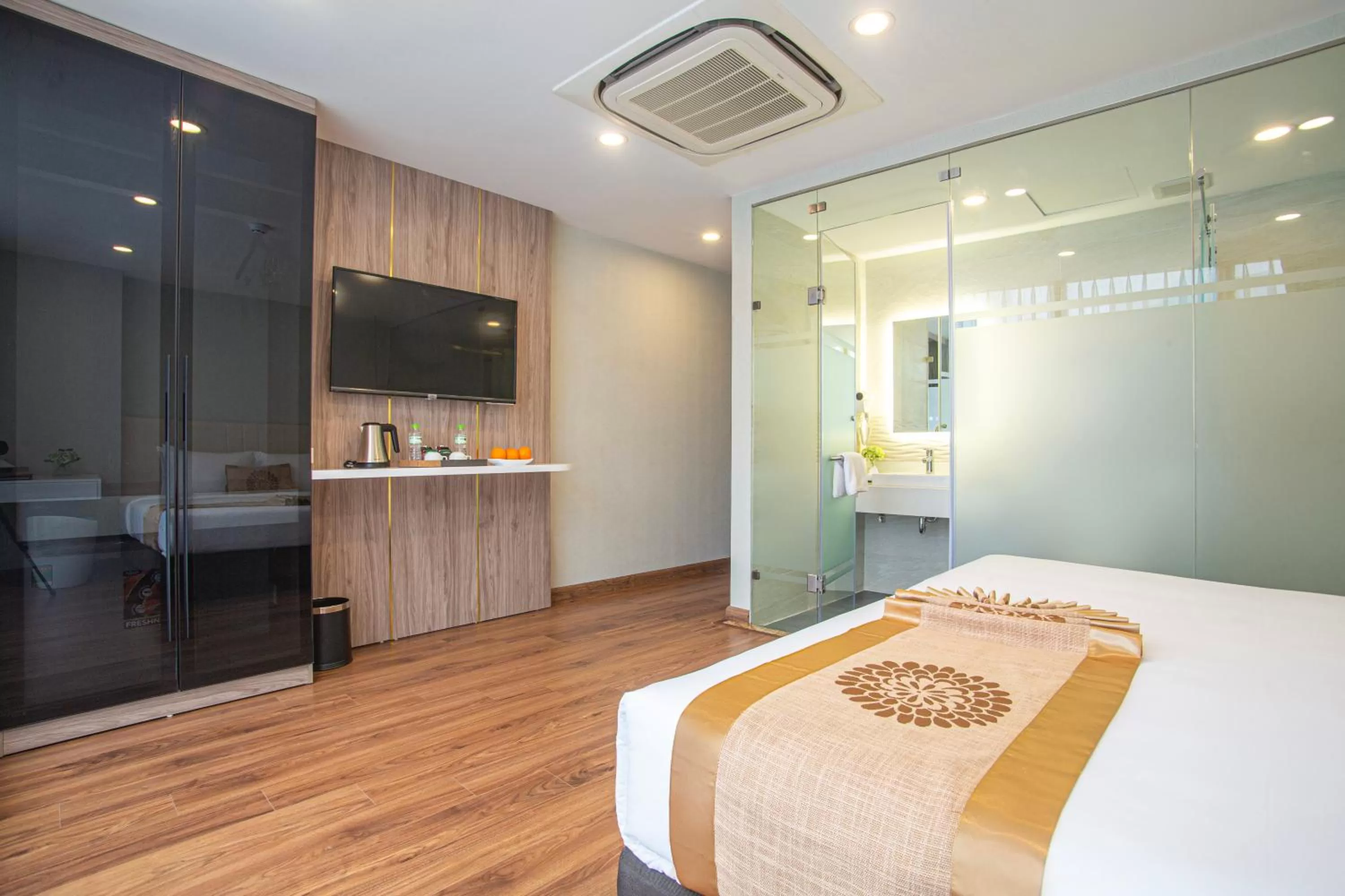 Bedroom, Bed in Bridge Lakeside Room For Rent Hanoi