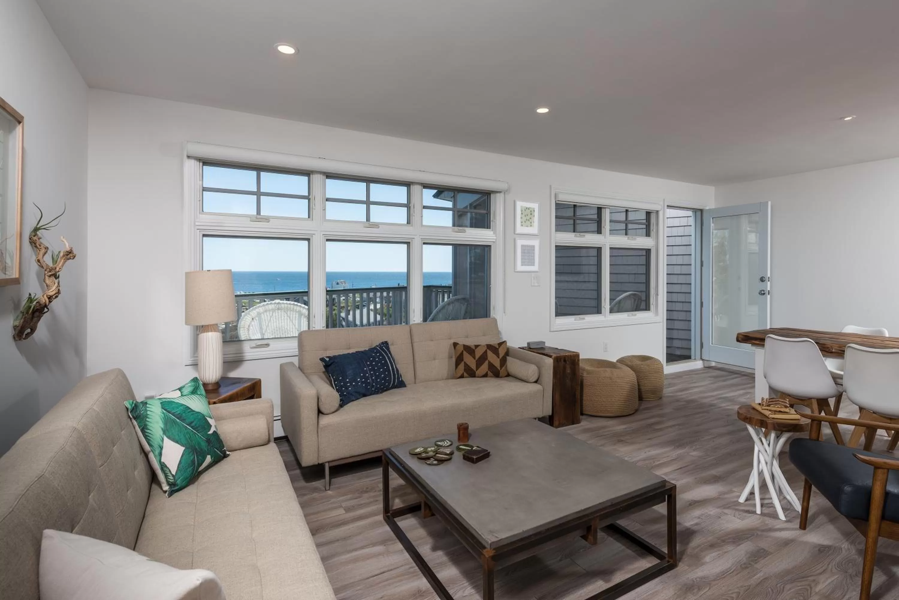 Living room, Seating Area in ViewPoint Hotel