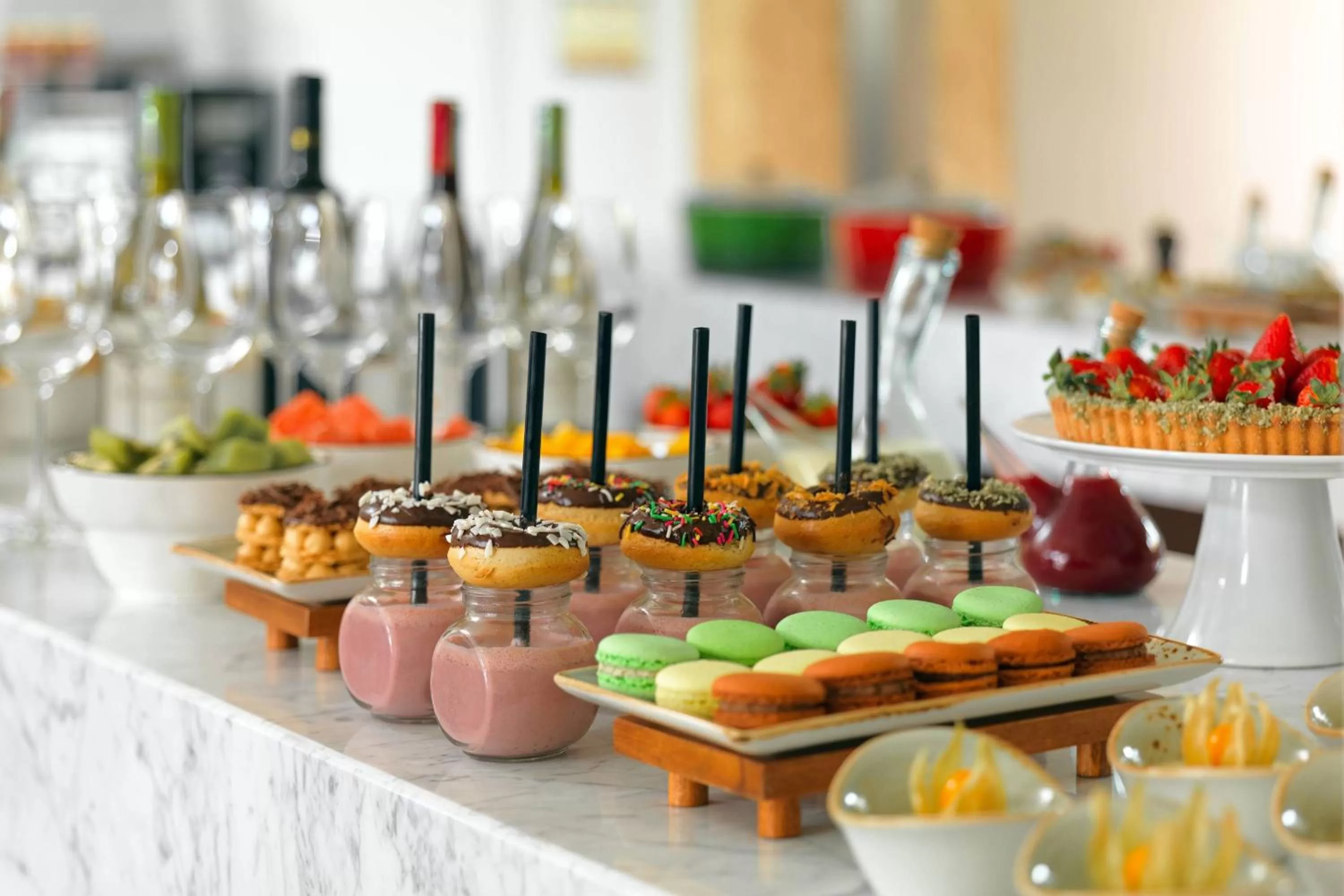 Lounge or bar in Armenia Marriott Hotel Yerevan