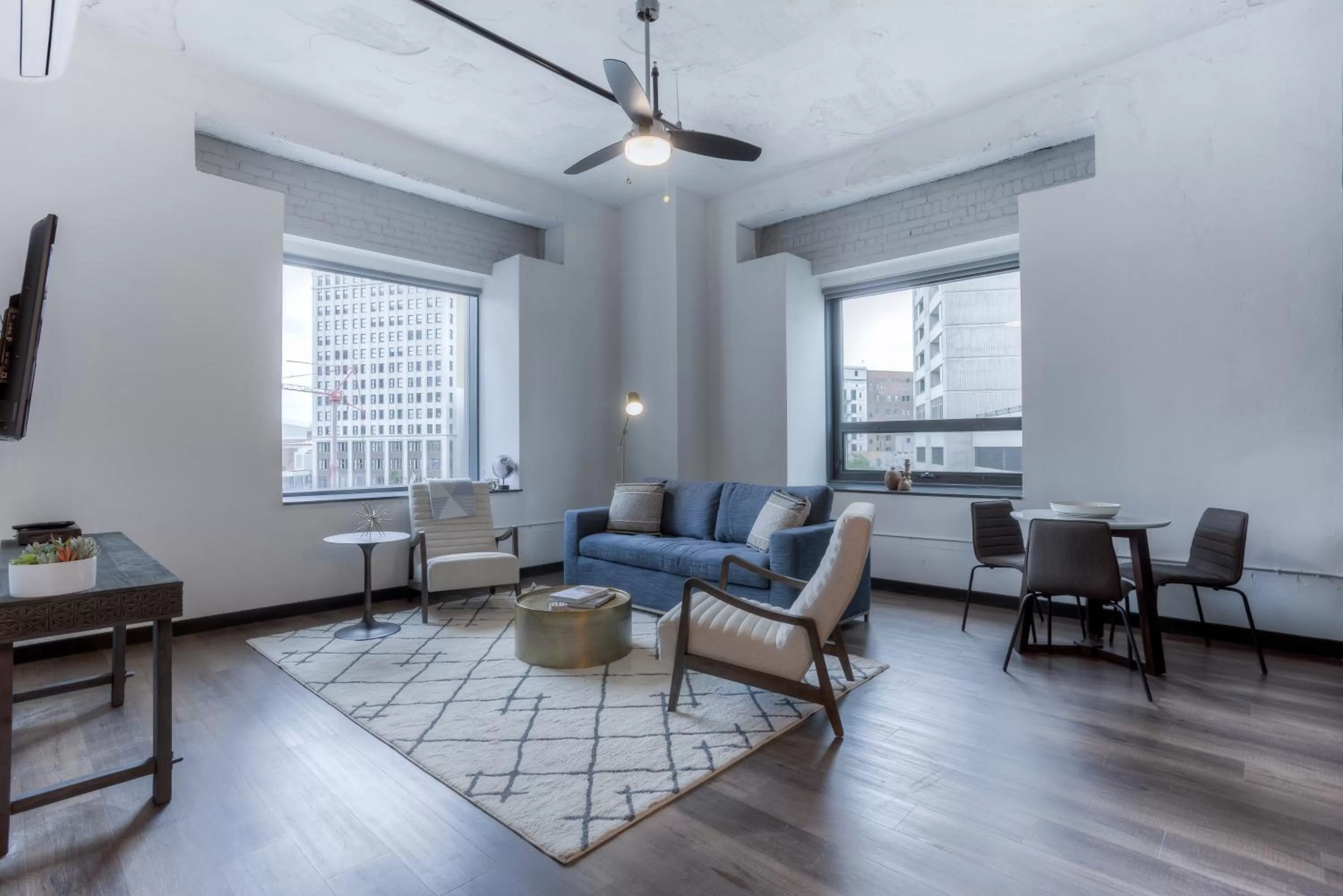 Living room, Seating Area in Mint House Detroit - Times Square