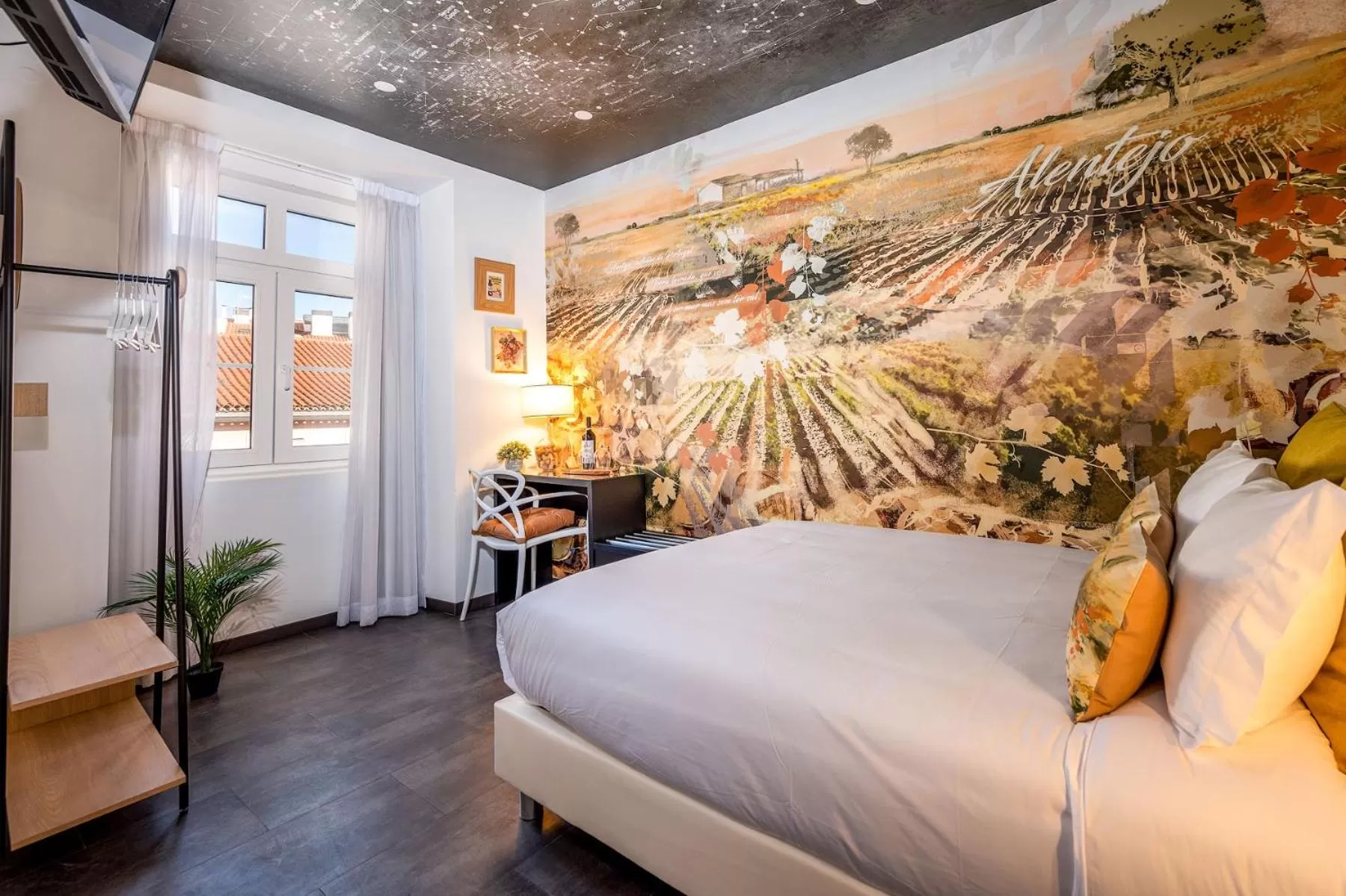 Bed in Lisbon Wine House - Rooms & Suites