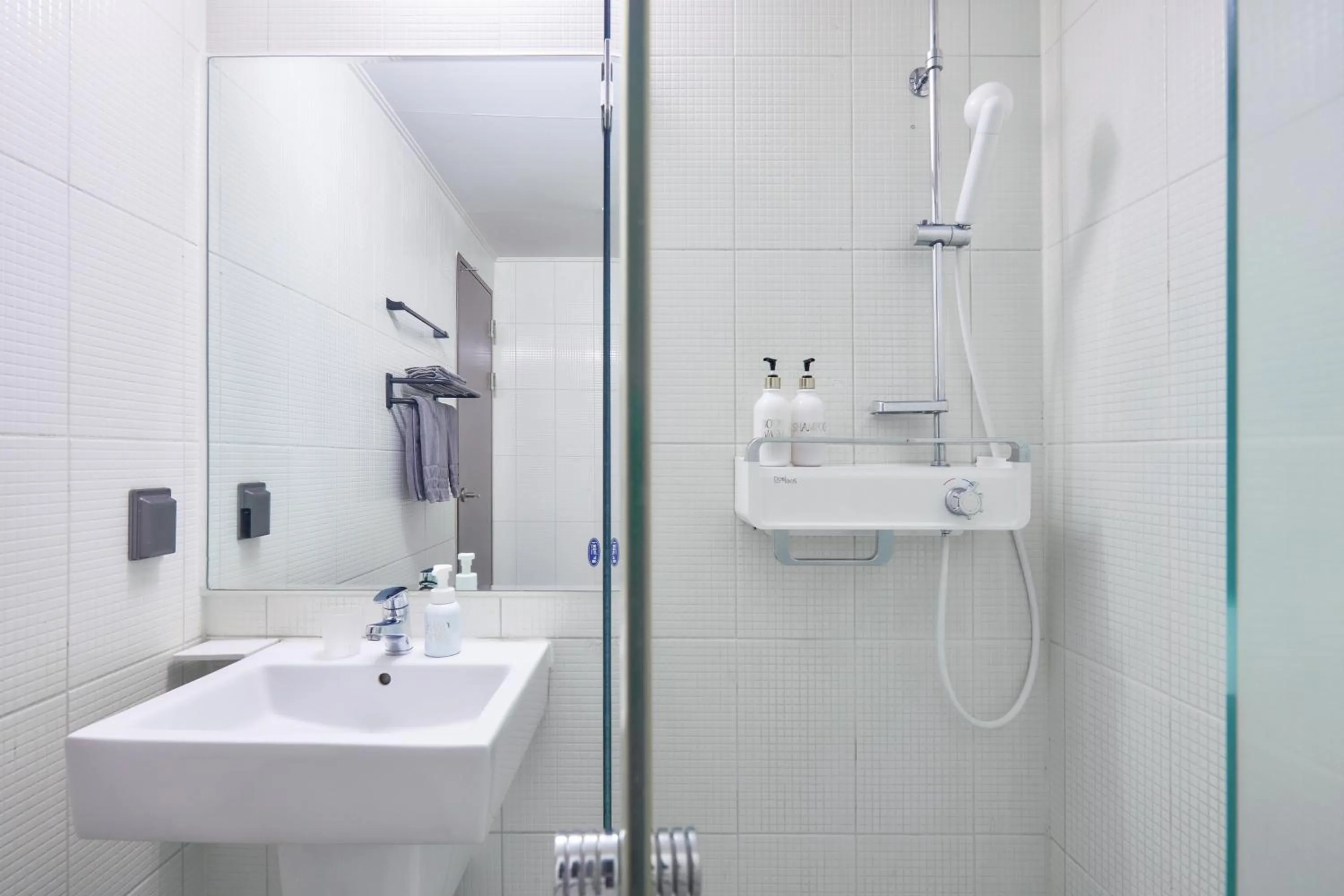 Shower in Gyeongju Mauna Ocean Resort