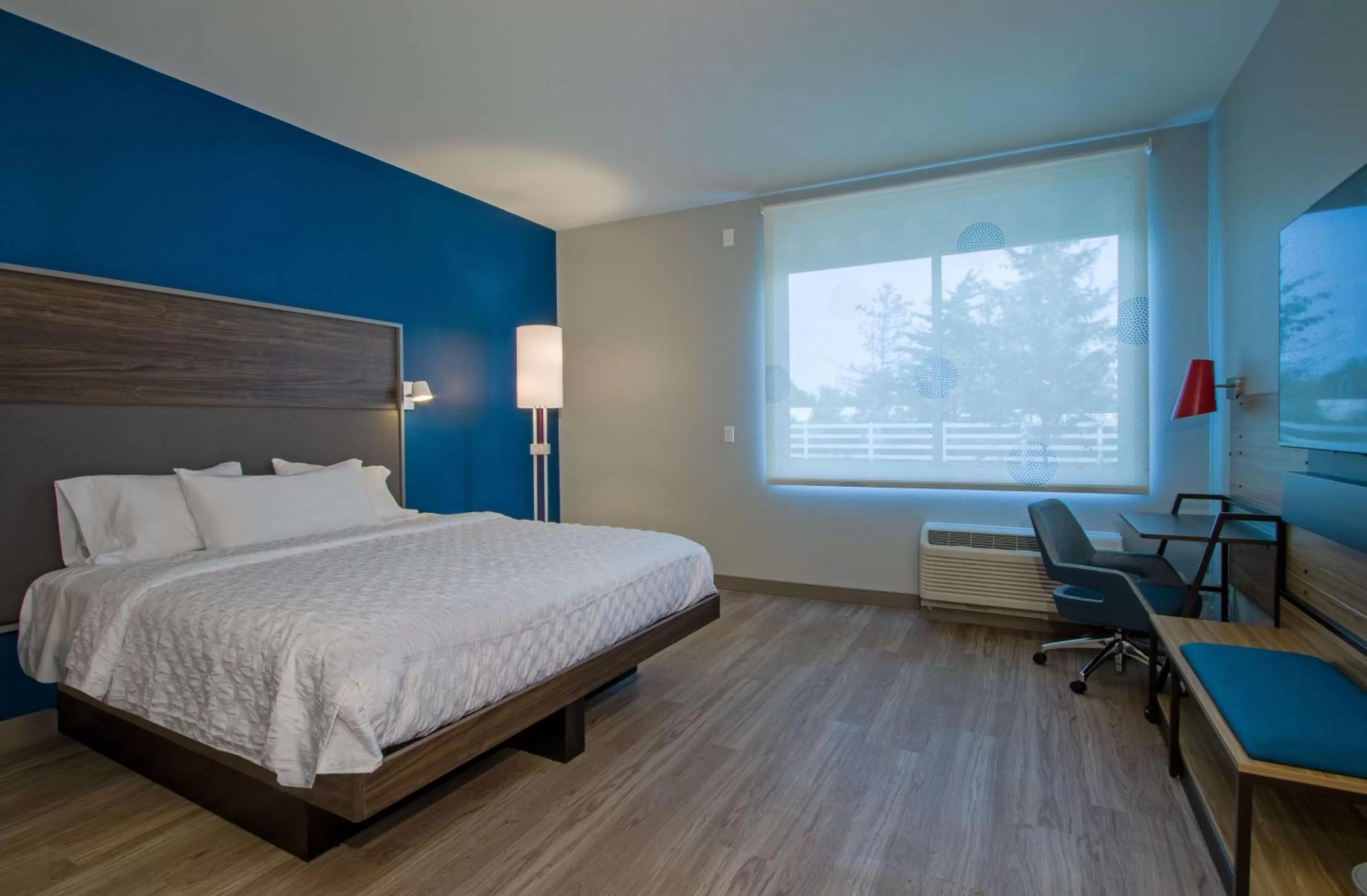 Bed in Tru By Hilton Grove City Columbus