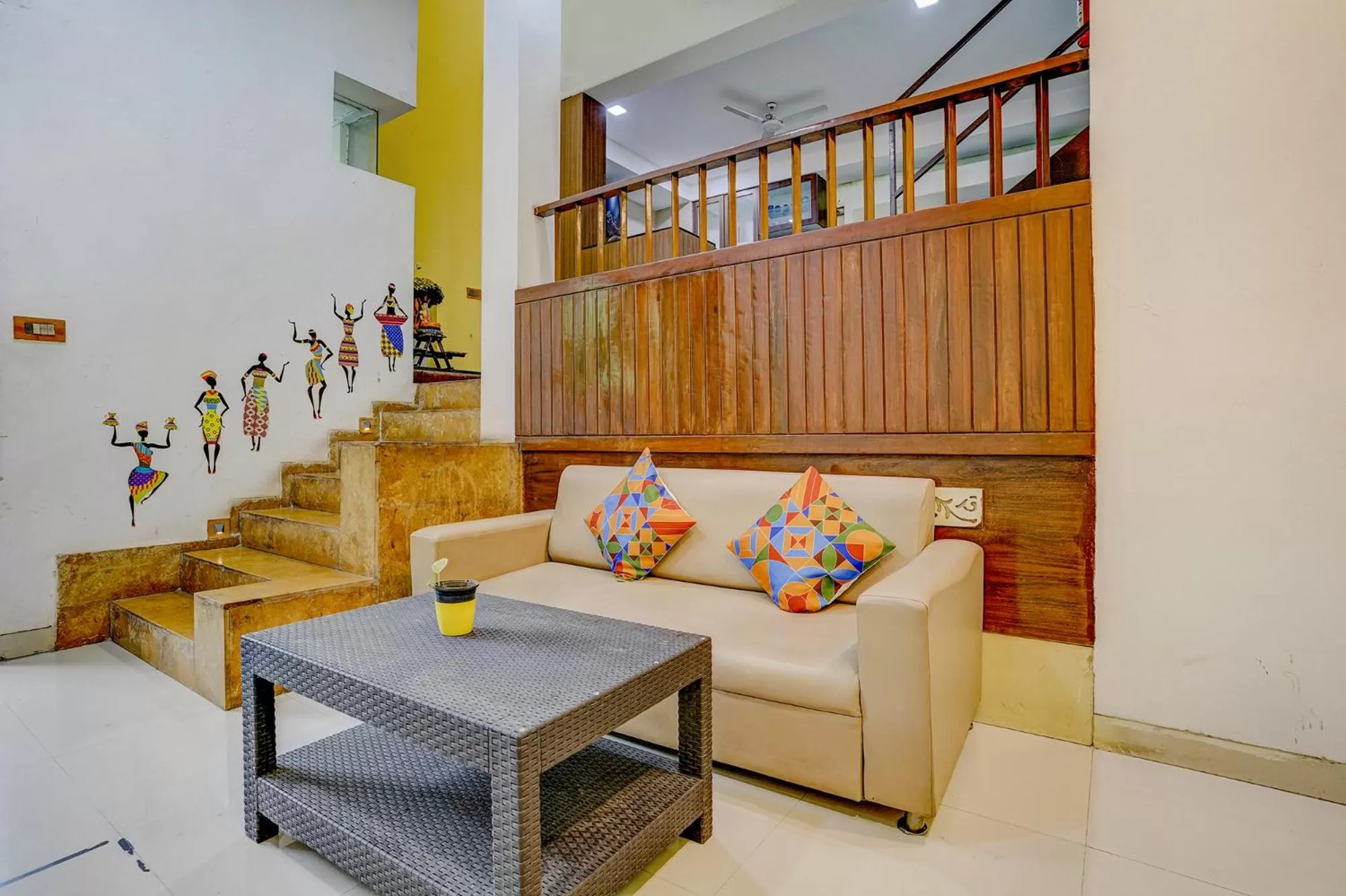 Lobby or reception in FabHotel Vardhan House