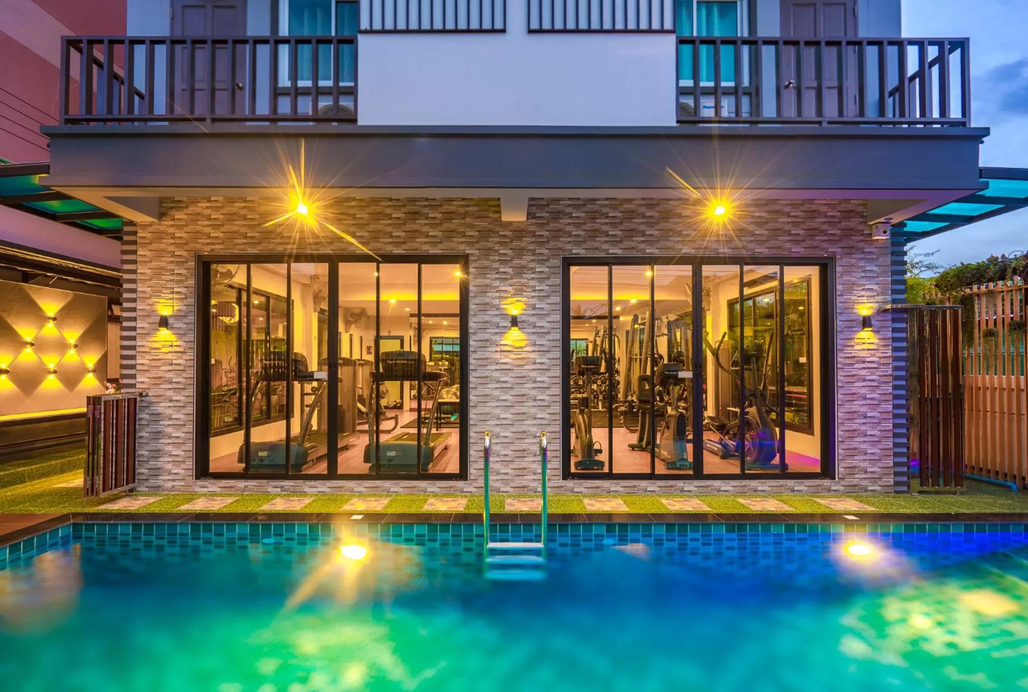 Property building in Penyos Residence