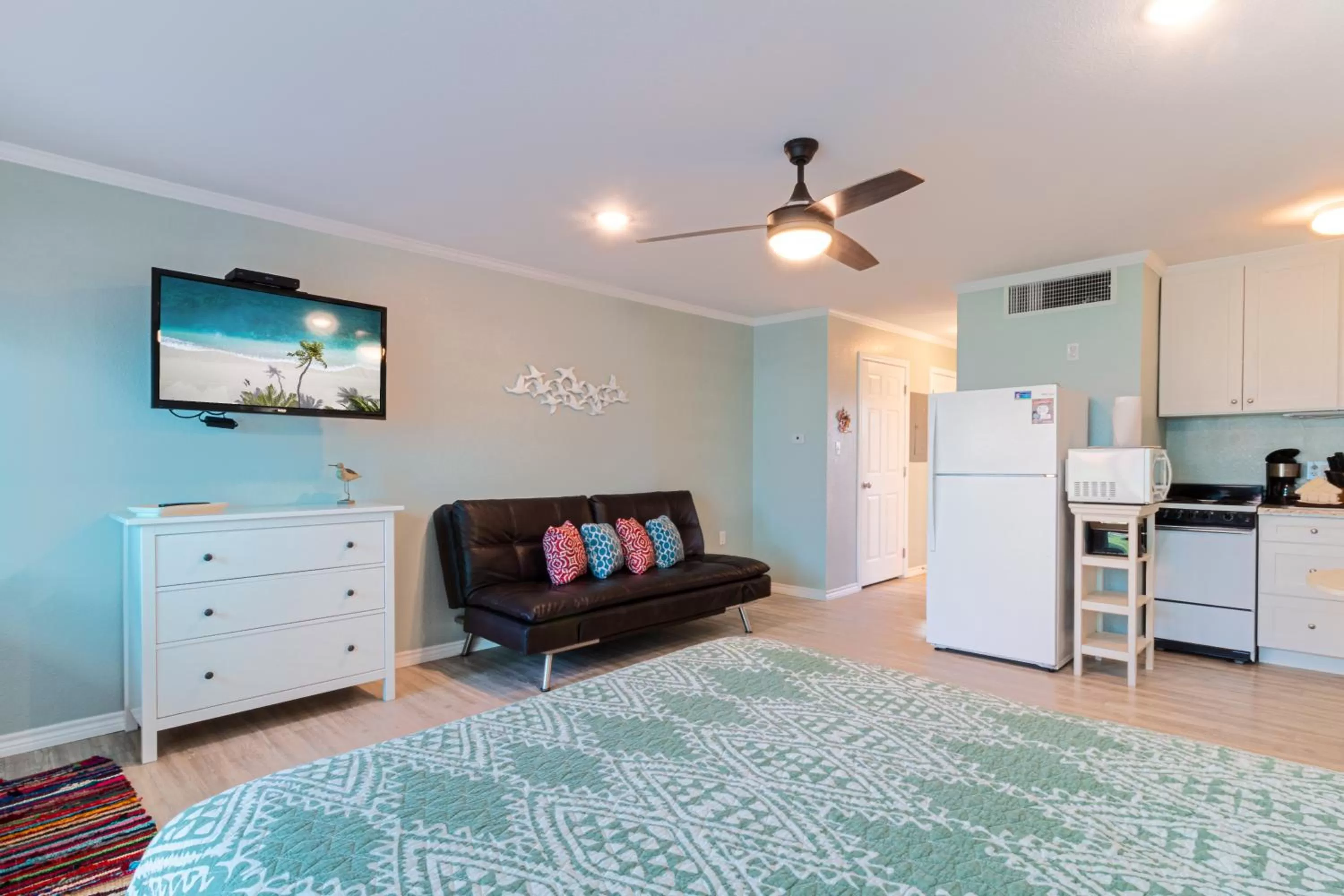 Executive Keys Condominiums on the Beach