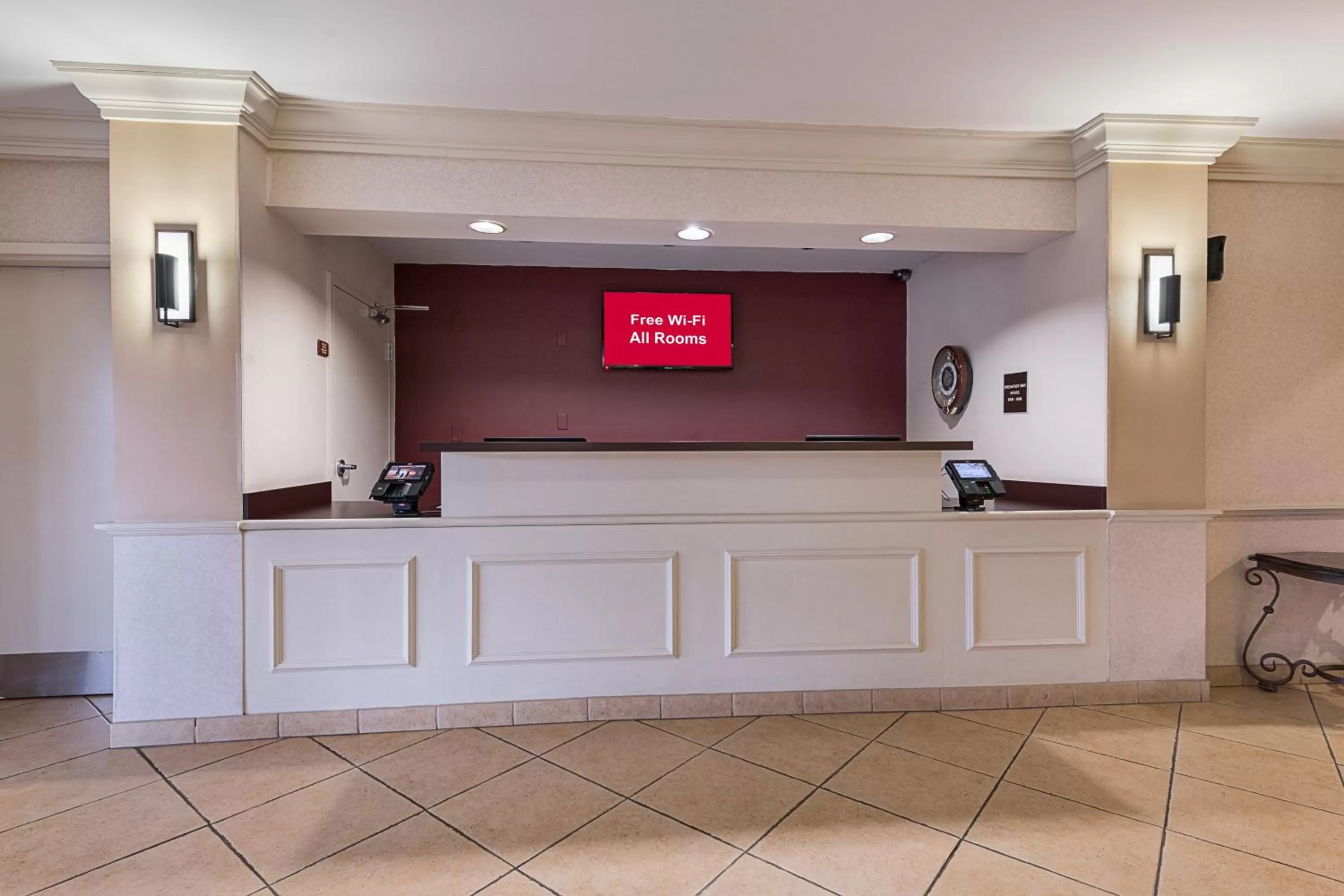 Lobby or reception in Red Roof Inn Etowah – Athens, TN