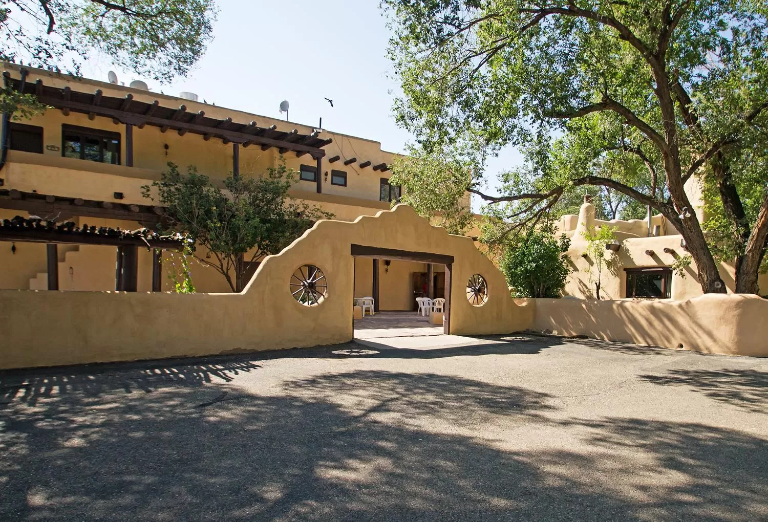 Facade/entrance in Sagebrush Inn & Suites
