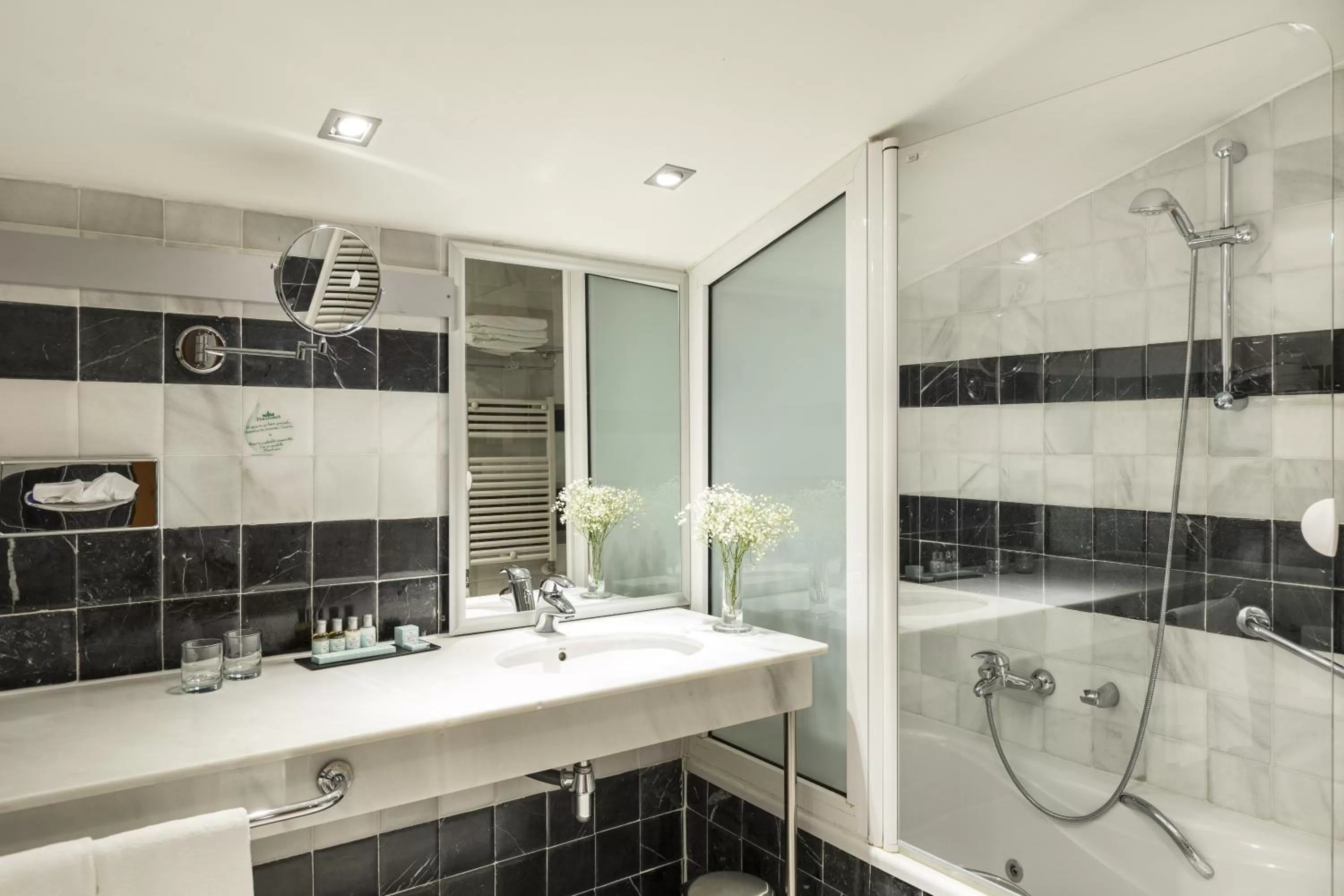 Bathroom in Parador De La Seu D'urgell