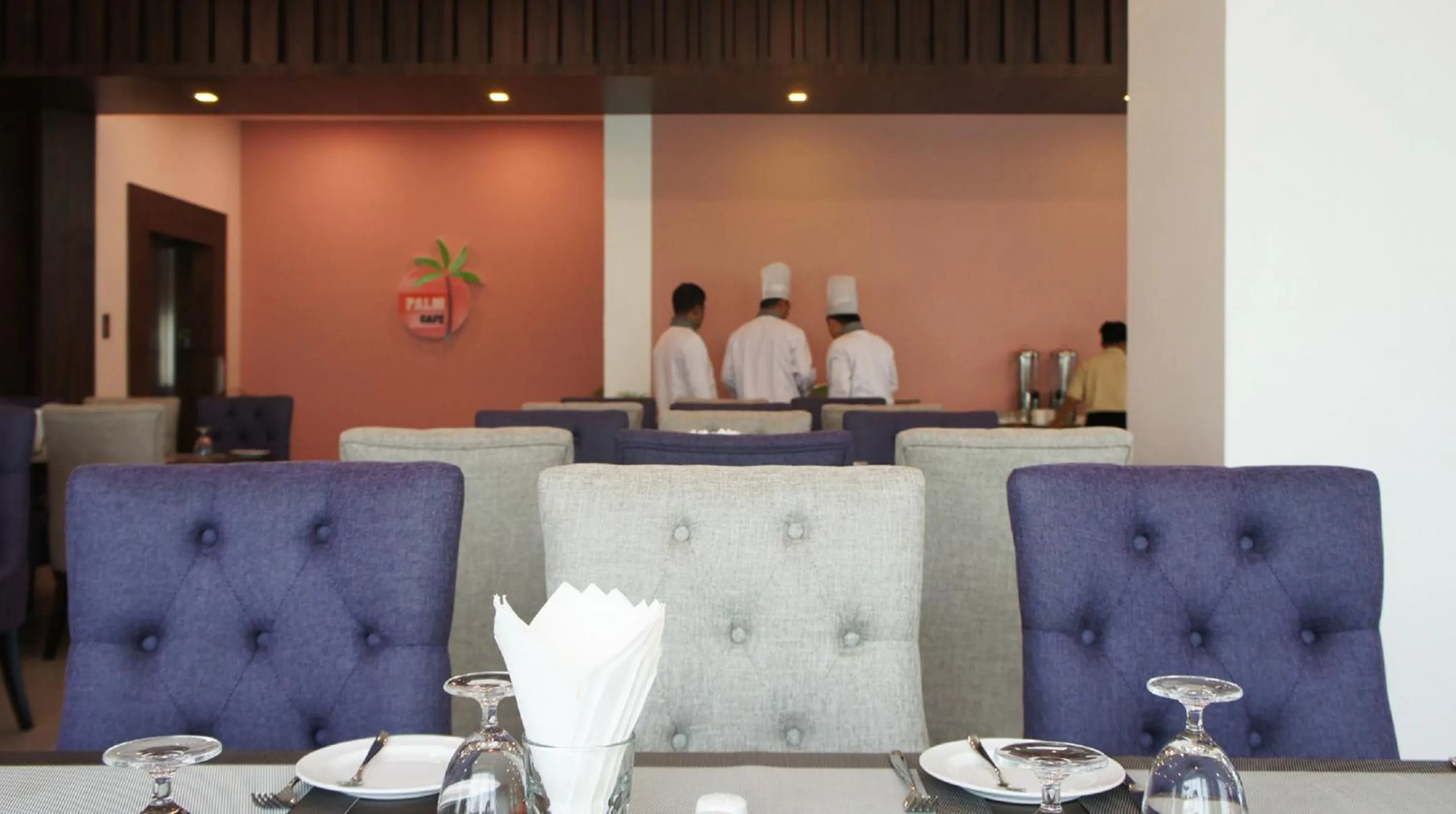 Dining area in Wyne Hotel