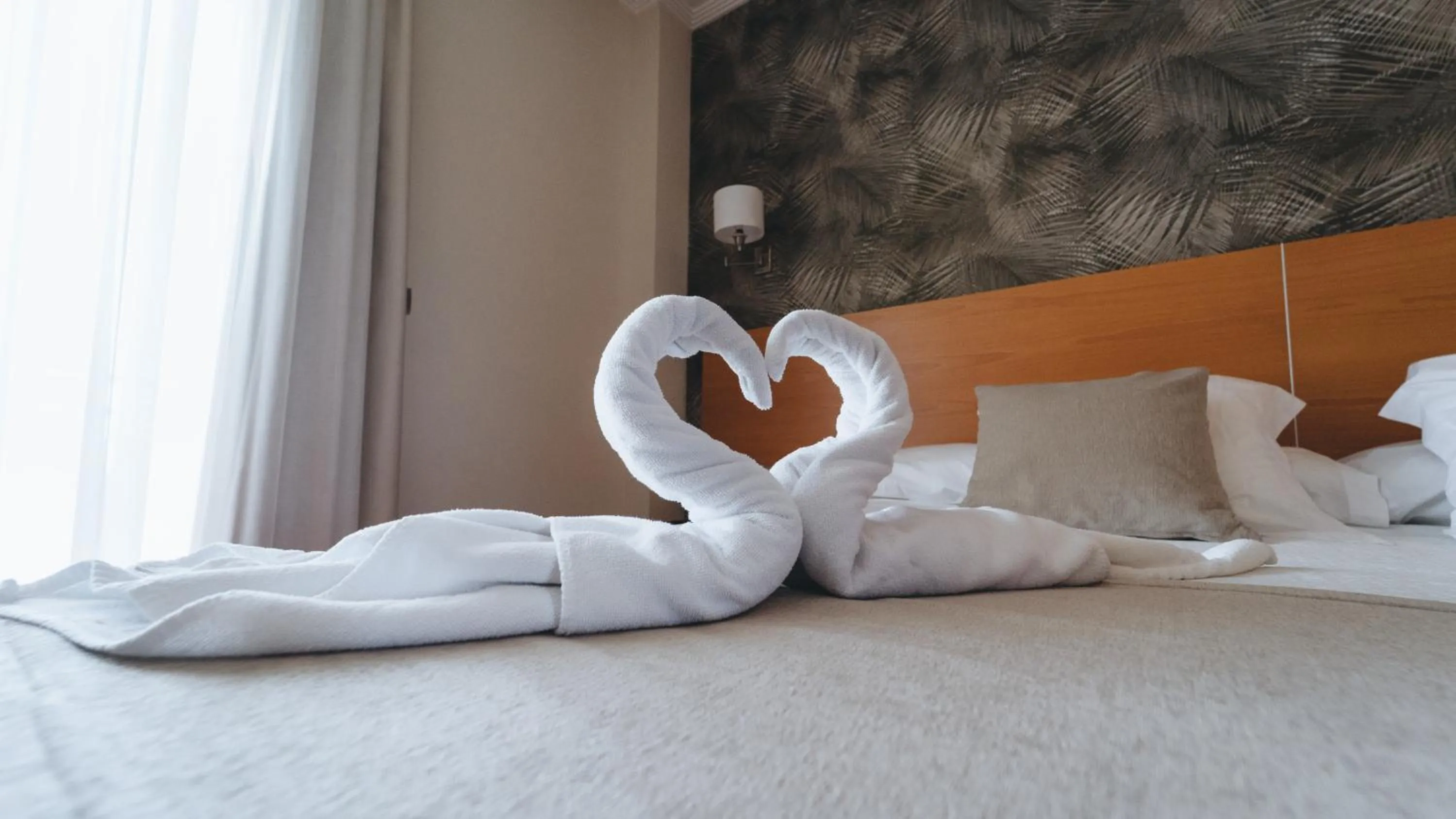 Bedroom, Bed in Peregrina Hotel