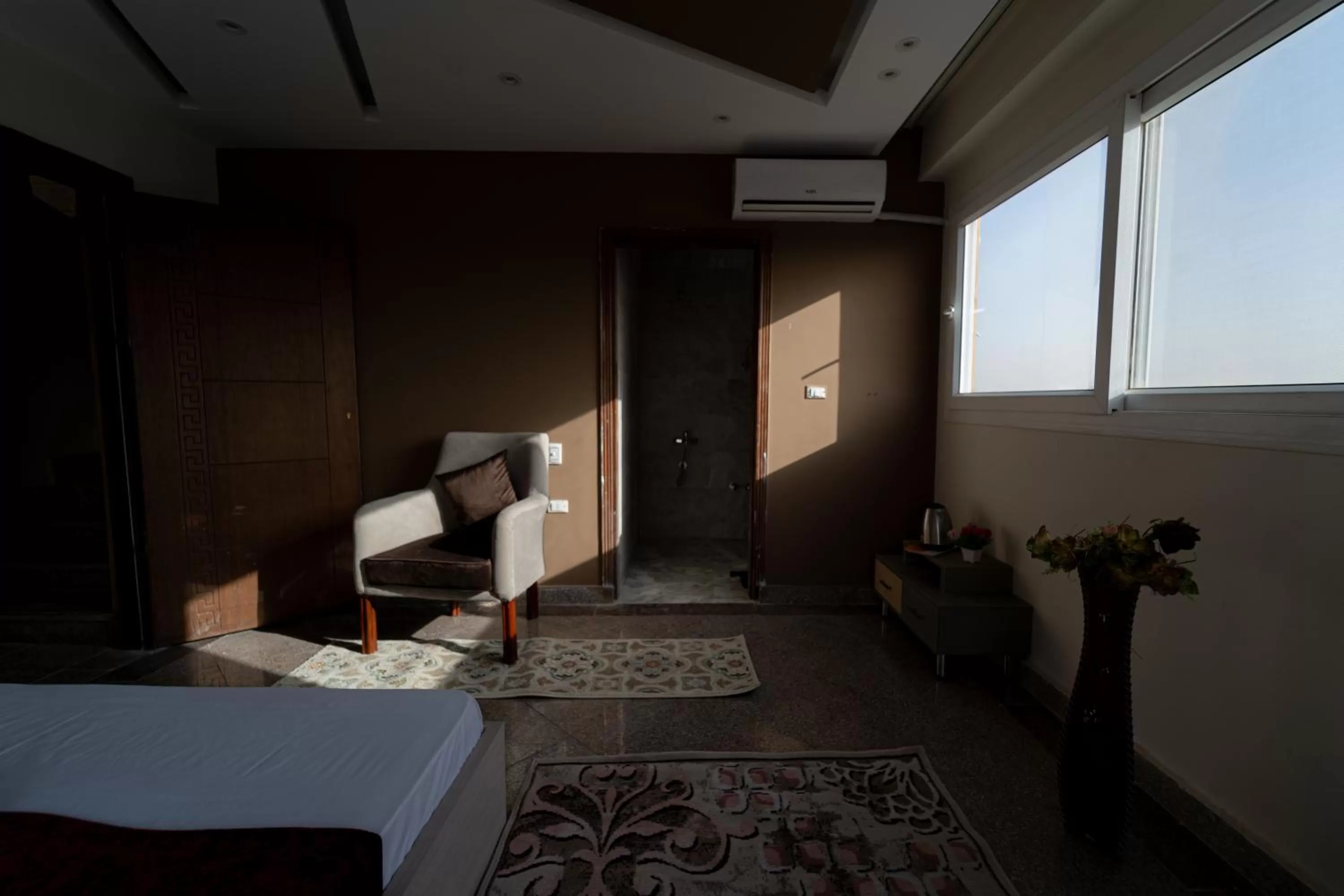 Photo of the whole room, Bed in Gardenia Inn Hotel