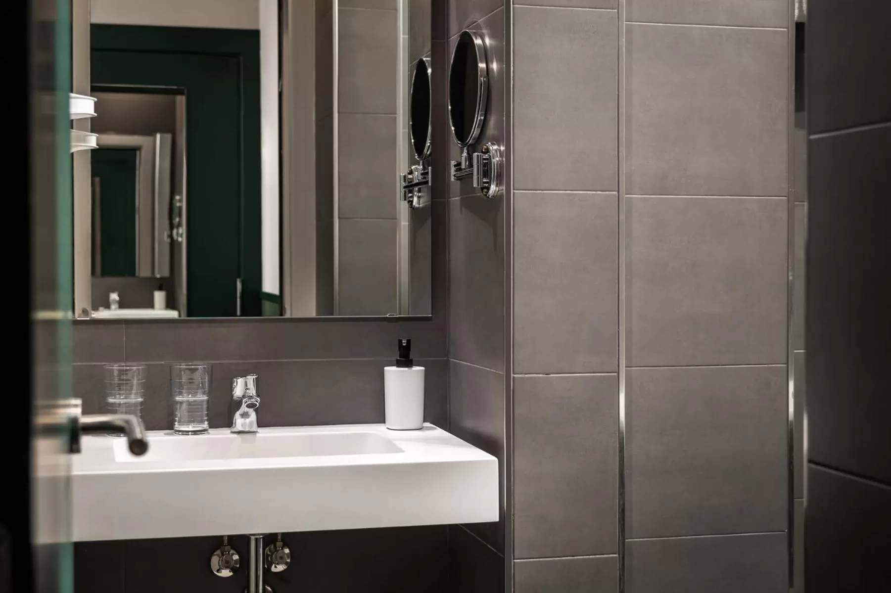 Bathroom in BYPILLOW Mothern