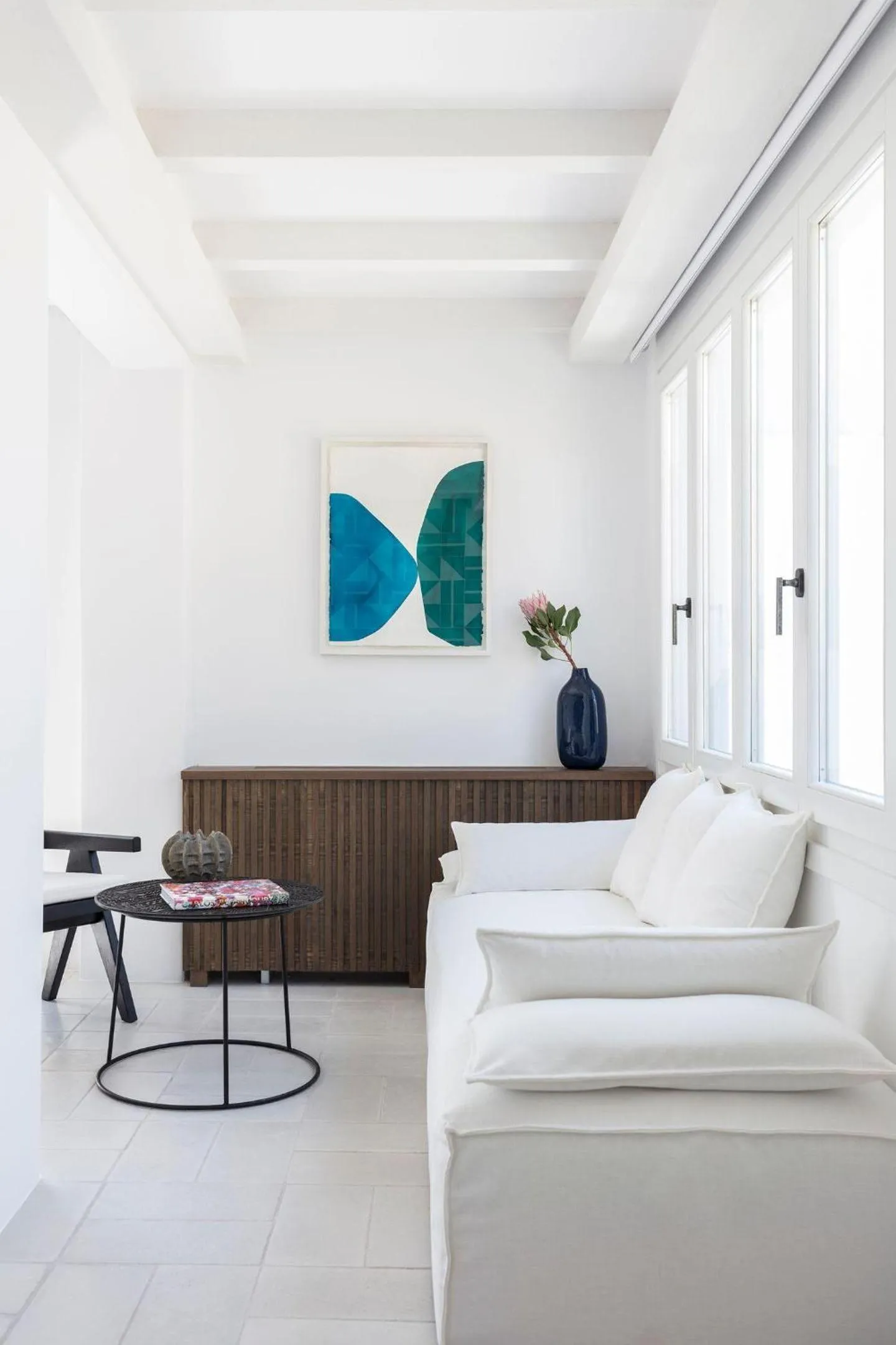 Photo of the whole room in Porto Mykonos