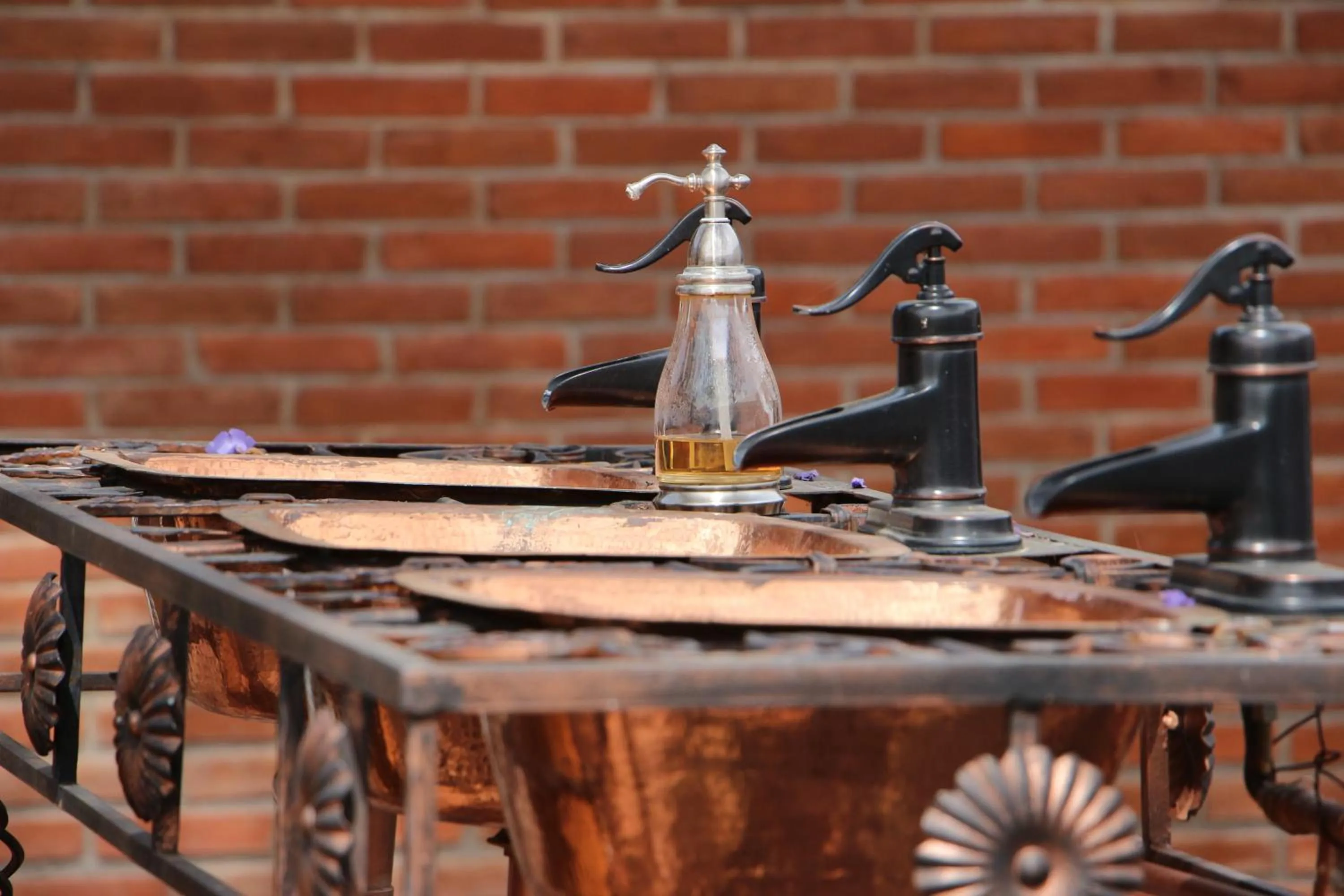 Restaurant/places to eat in La Capilla Hotel Boutique