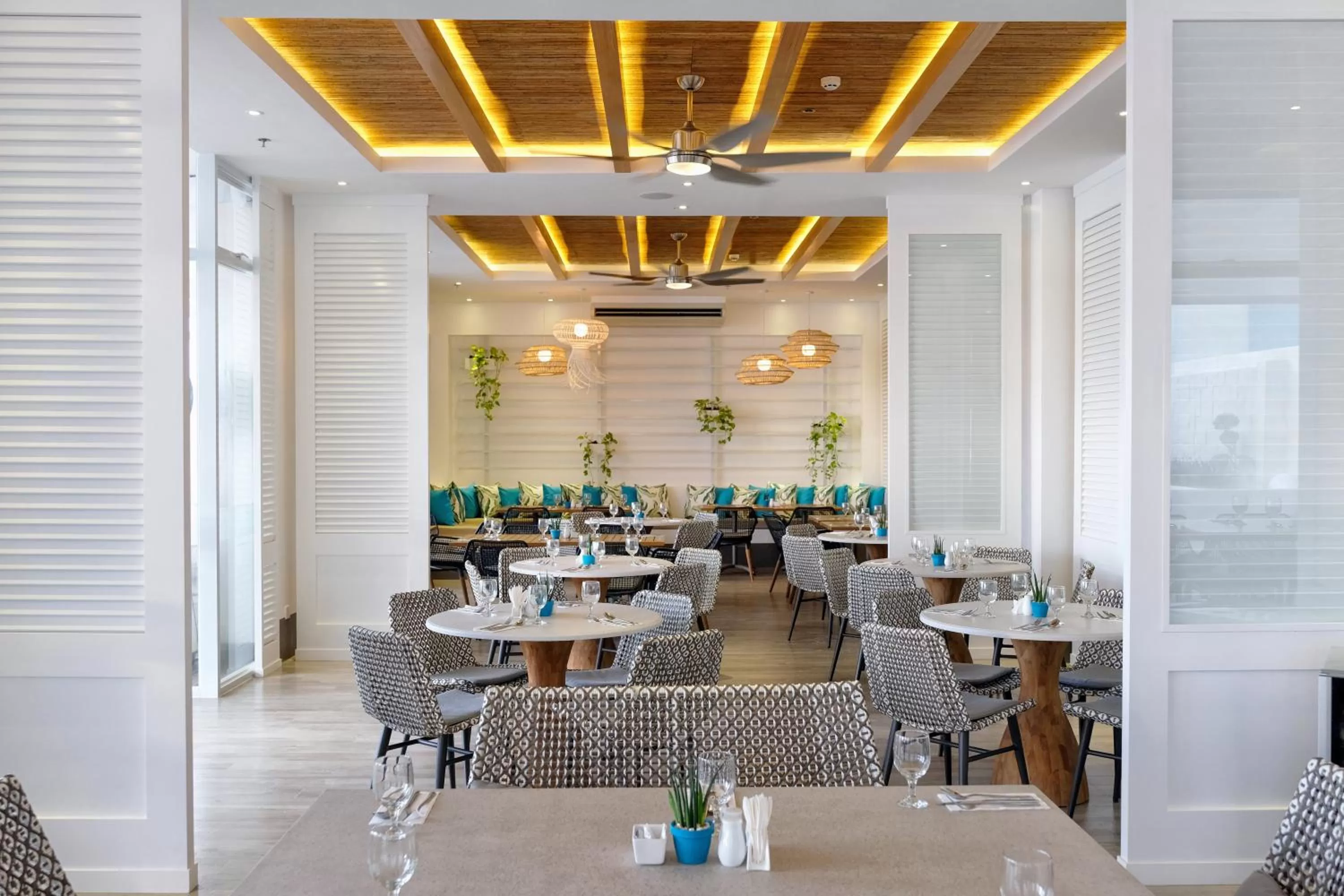 Restaurant/places to eat in BE Resort Mactan