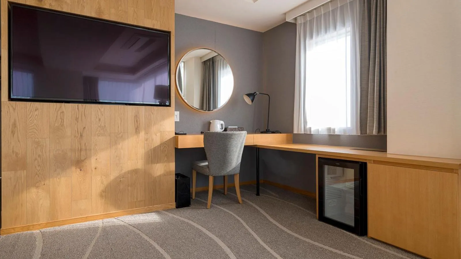 Bedroom, TV/Entertainment Center in Hotel Paco Hakodate