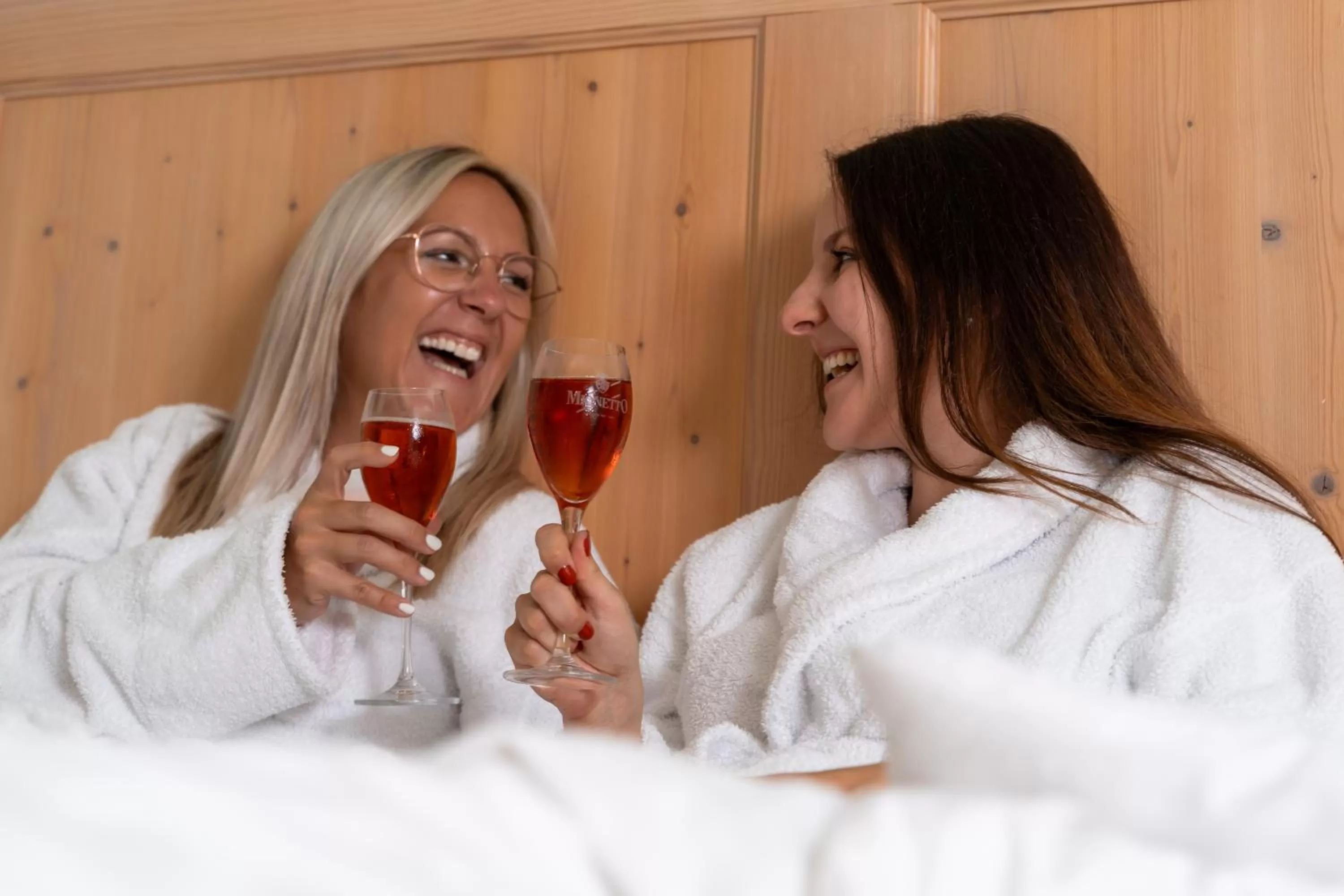 Alcoholic drinks in dasKAISER - Dein Gartenhotel in Tirol