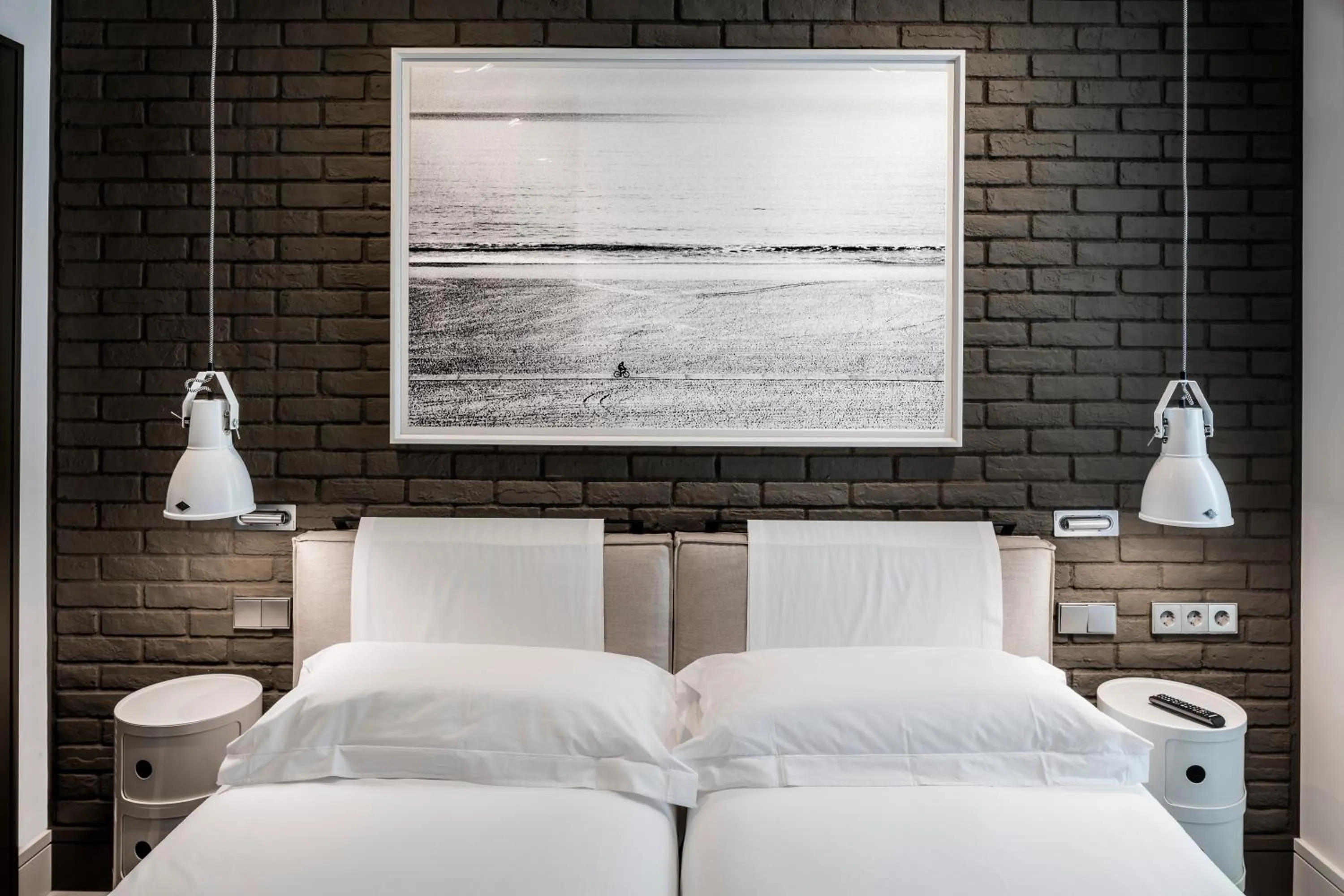 Bedroom, Bed in Midtown Apartments