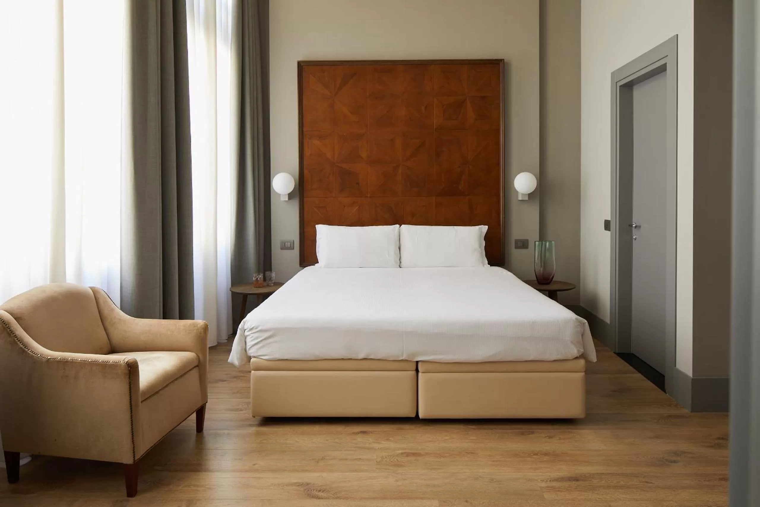 Photo of the whole room, Bed in Hotel Dei Dragomanni