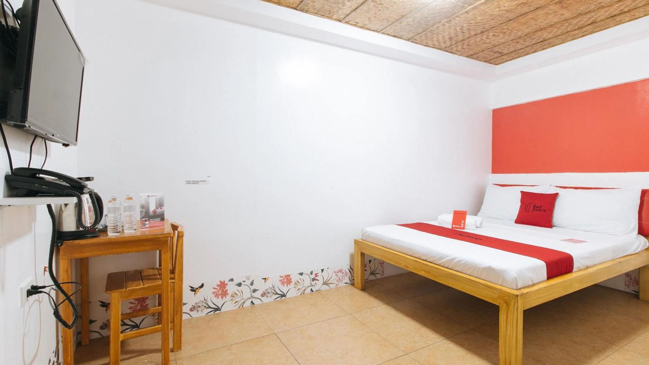 Bed in RedDoorz at DBuilders Rooms Ph1 Taguig