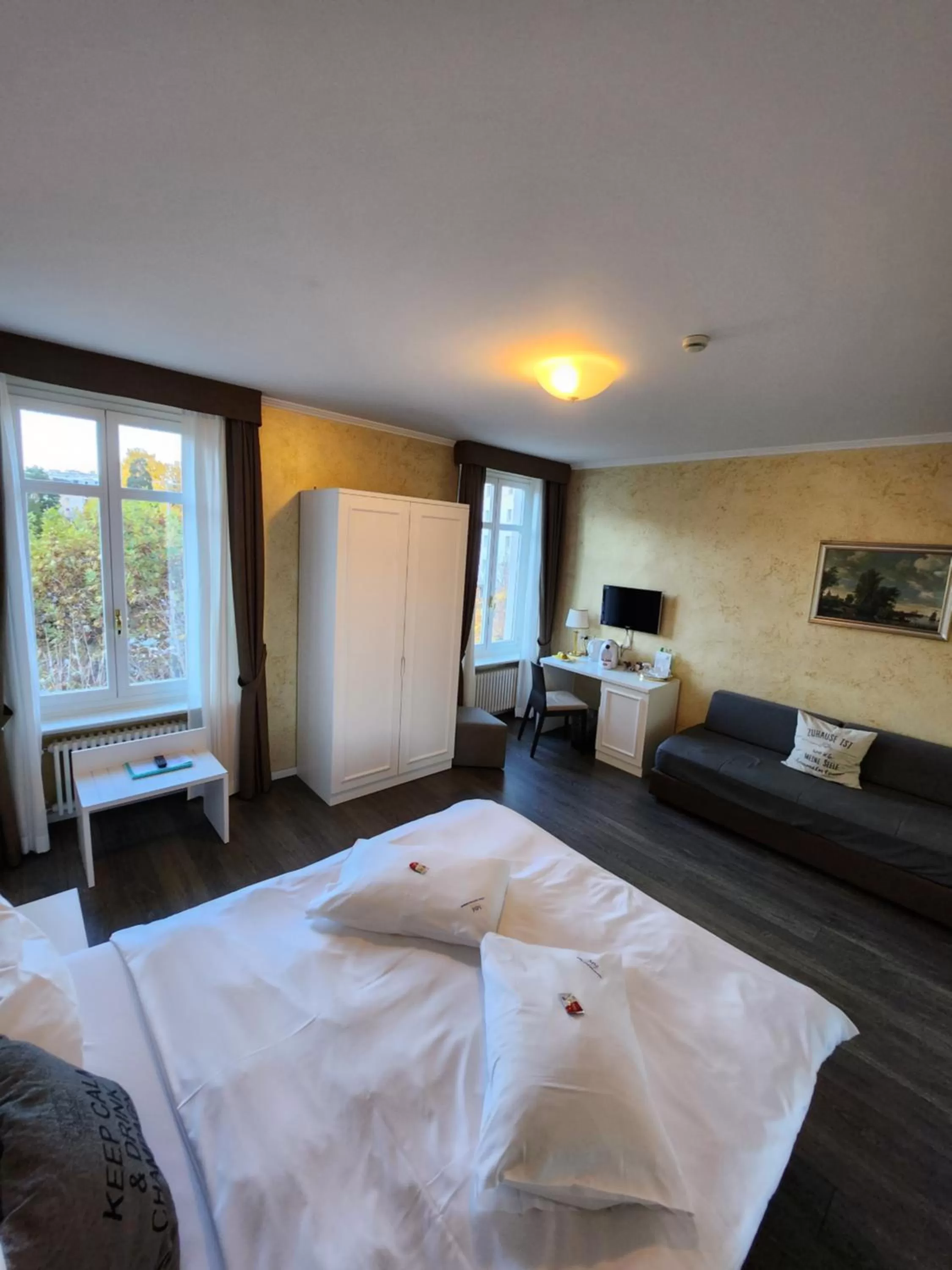 Photo of the whole room, Bed in Hotel Millennium