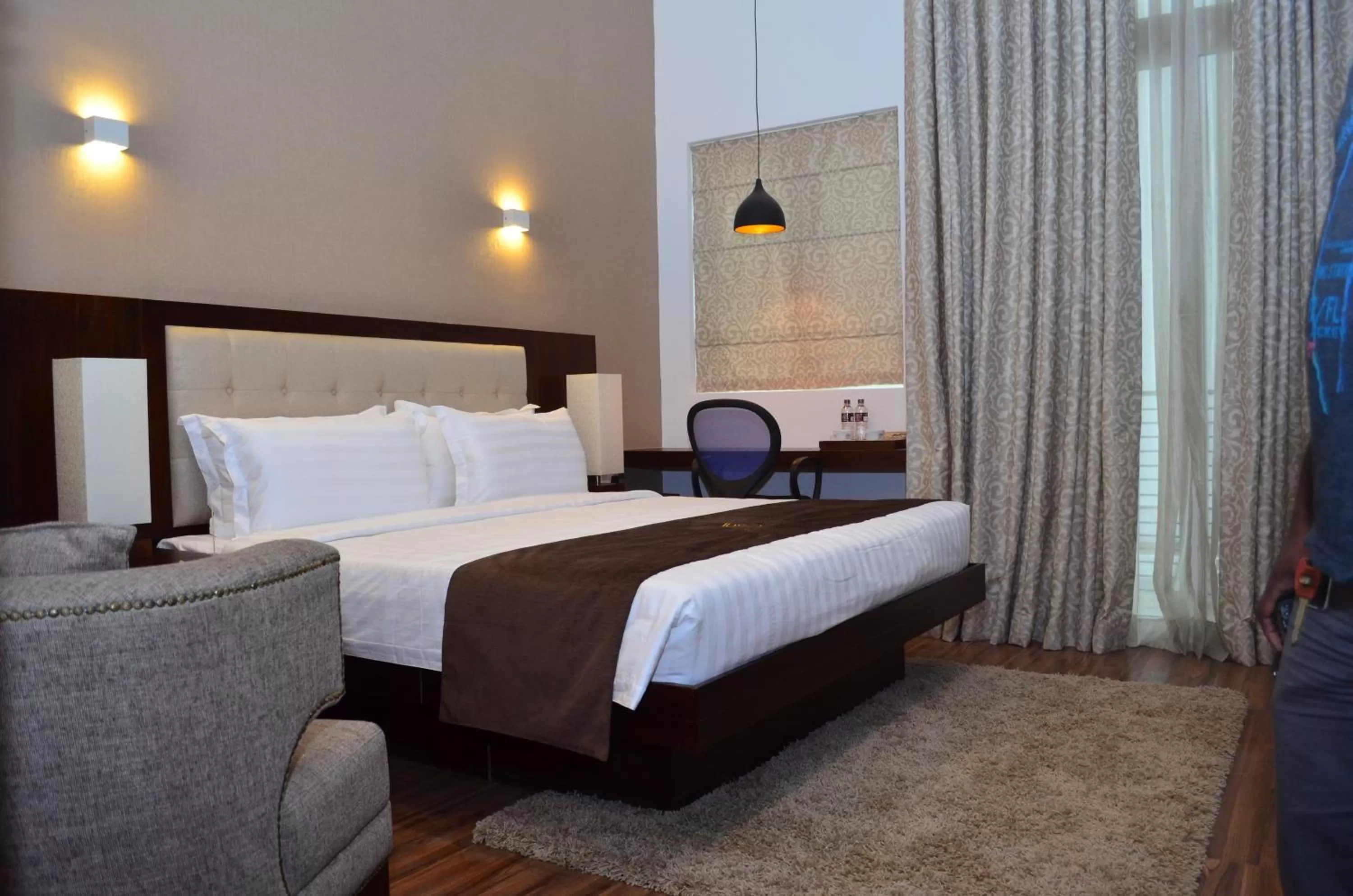 Photo of the whole room, Bed in Ripon Grand Hill By EHI