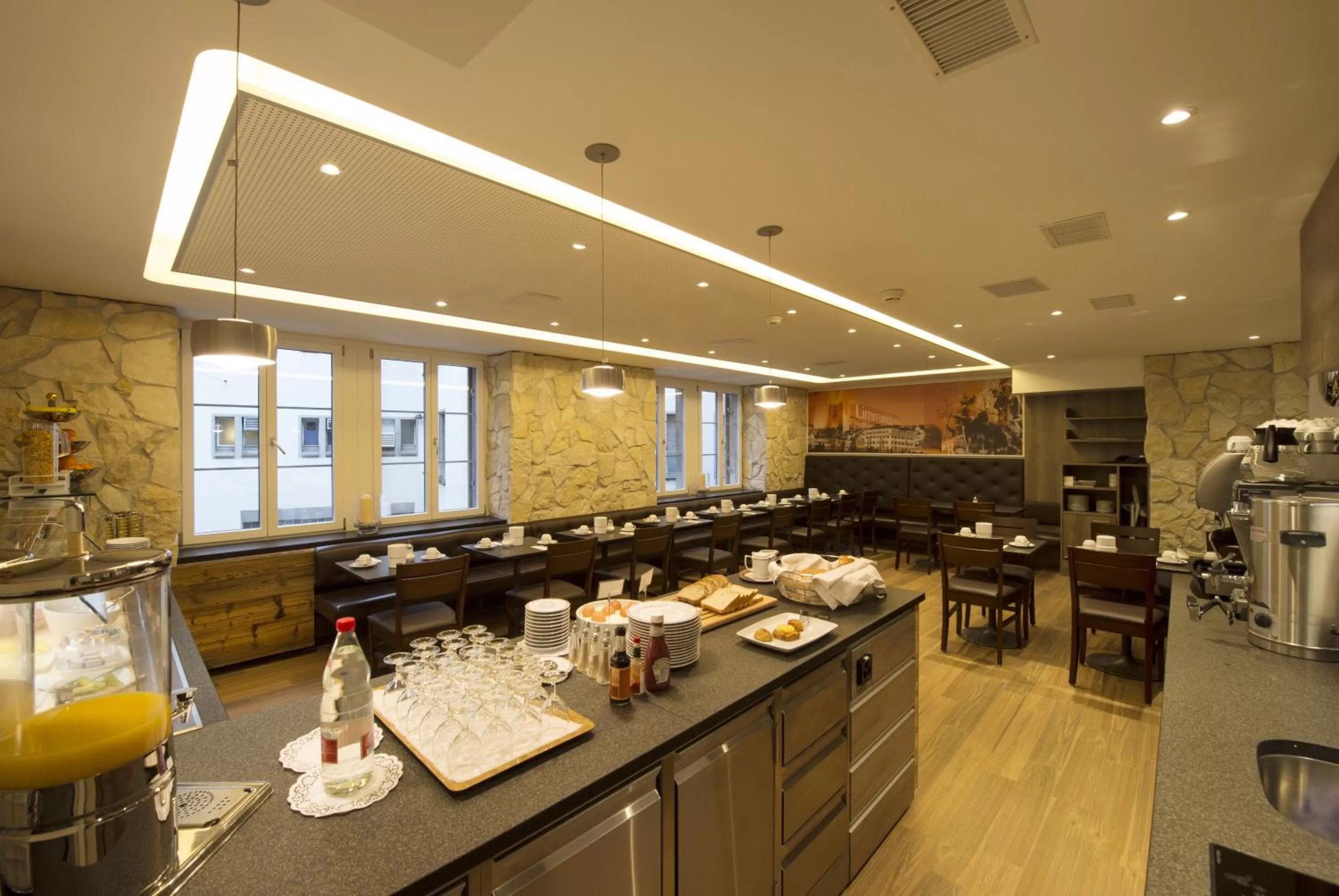 Restaurant/places to eat in Hotel Alexander Zurich Old Town