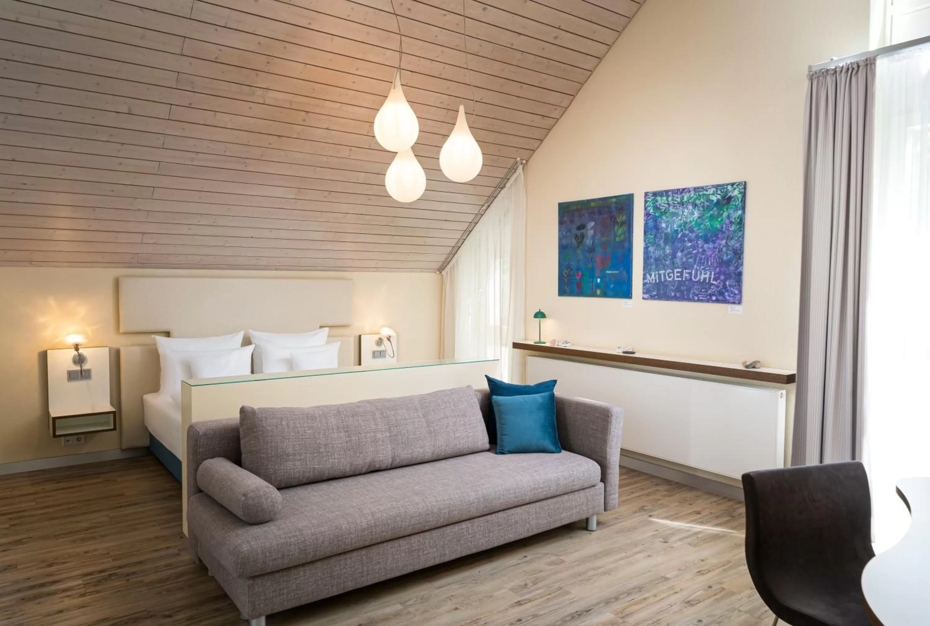 Photo of the whole room, Bed in Flussbett Hotel