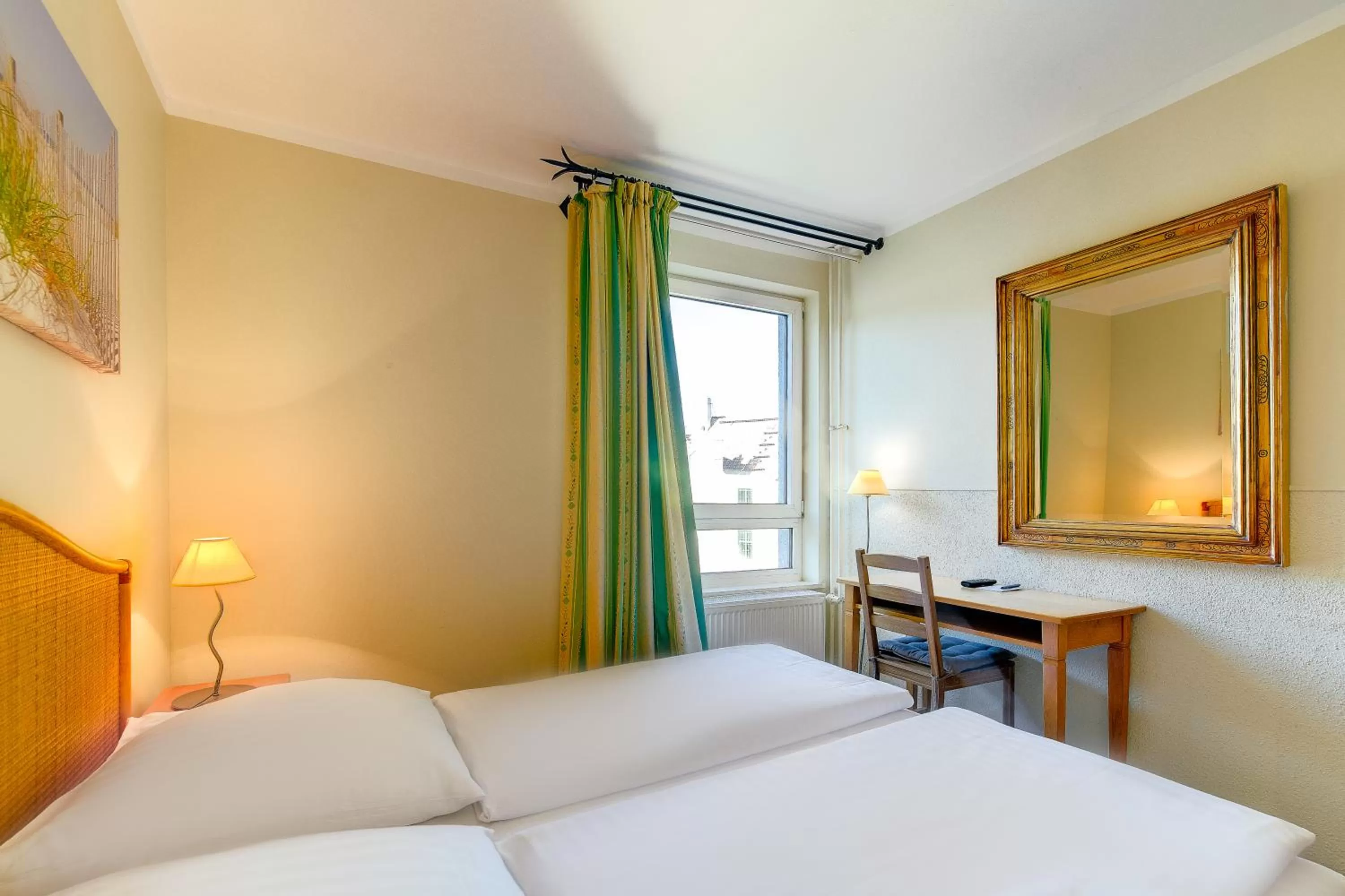 Bedroom, Bed in Hotel Leipzig City Nord by Campanile