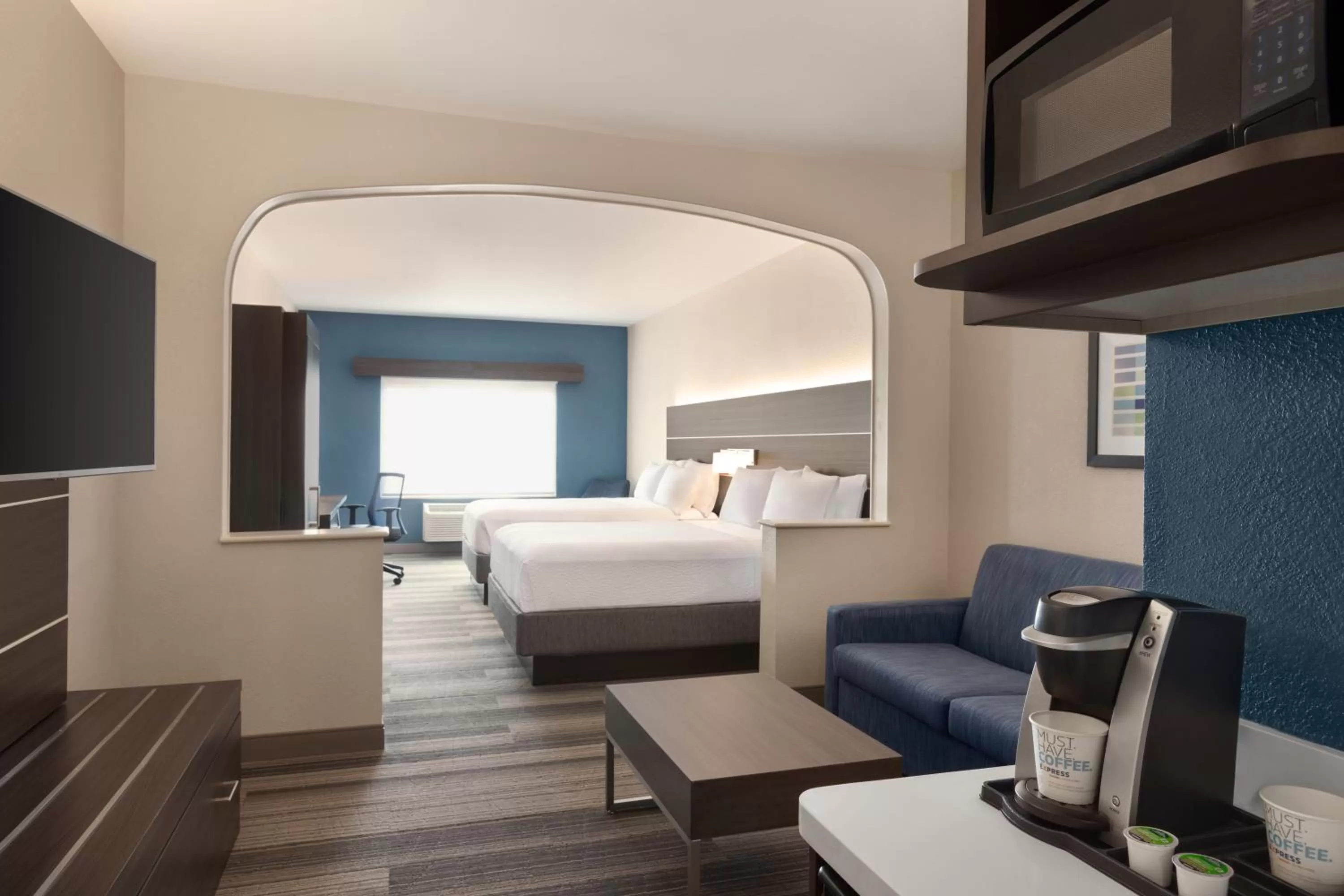 Bedroom, Bed in Holiday Inn Express & Suites Denver Airport by IHG