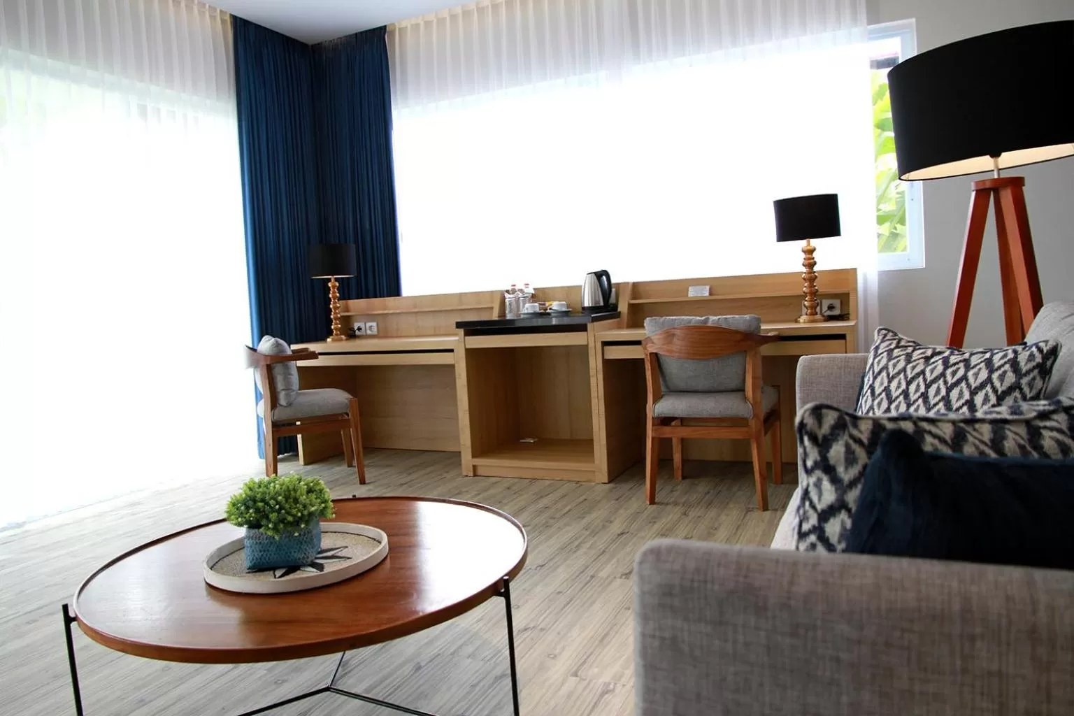 Living room in The Cakra Hotel