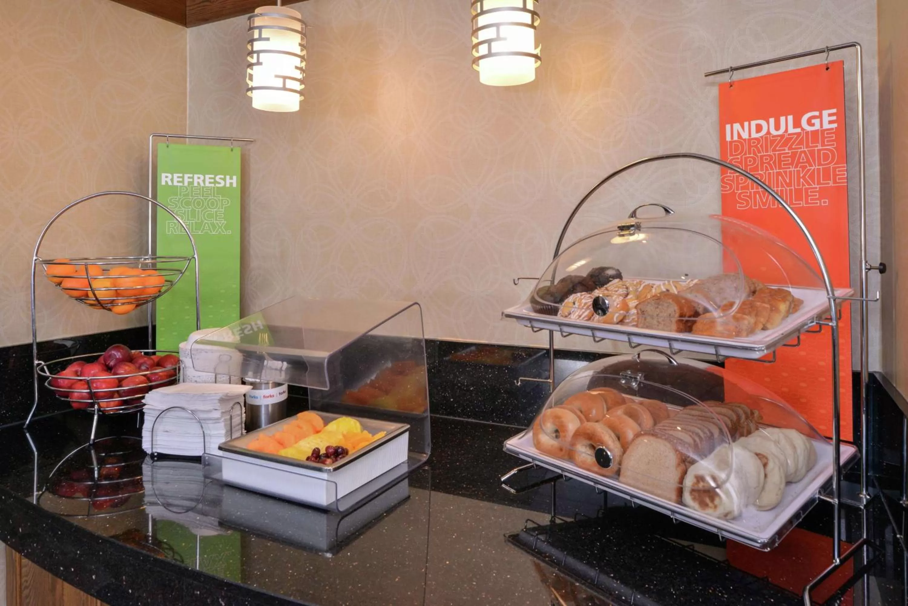 Breakfast in Hampton Inn & Suites Carson City