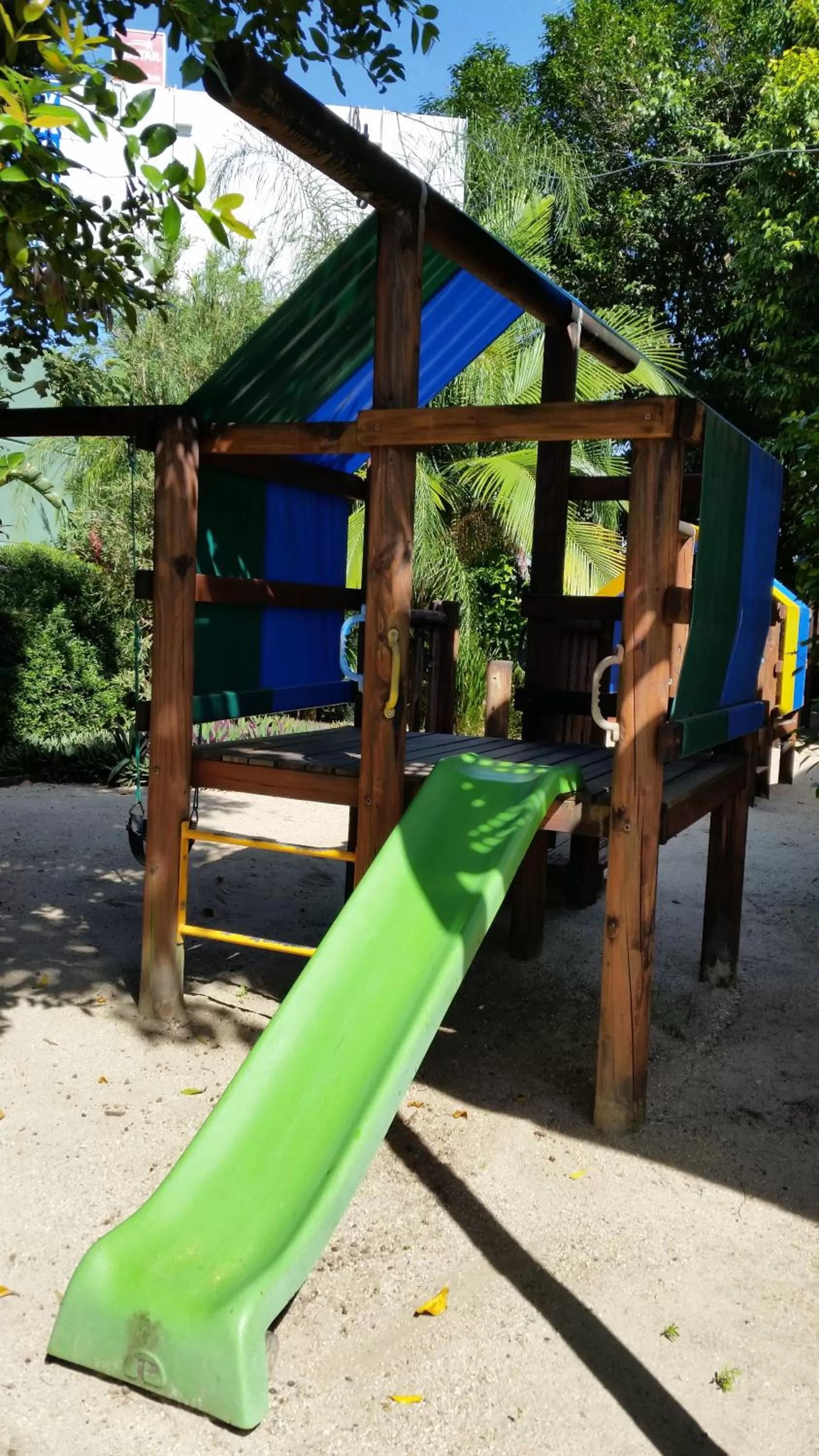 Children play ground in Cairns Gateway Resort