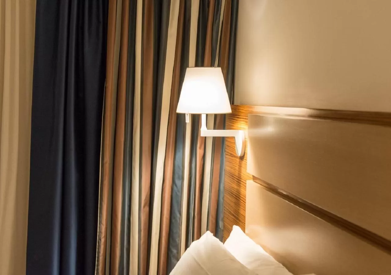 Bed in Cardano Hotel Malpensa