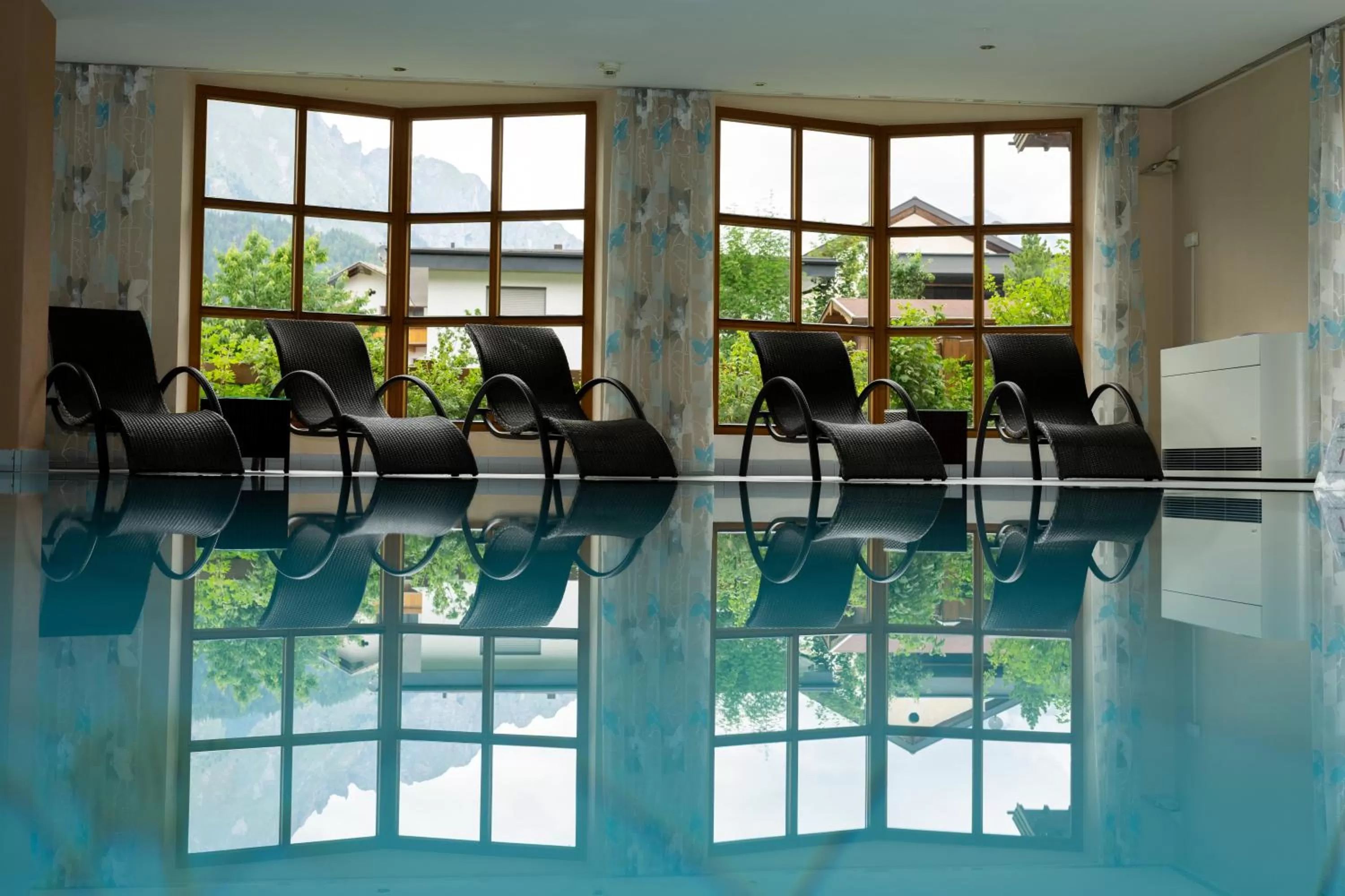 Swimming pool in Hotel Schwarzer Adler