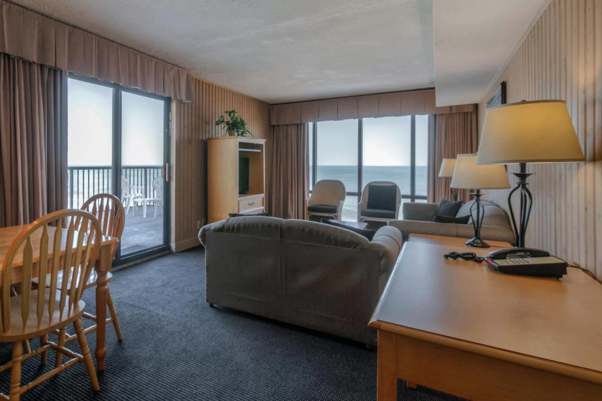 Seating Area in Kingfisher Inn