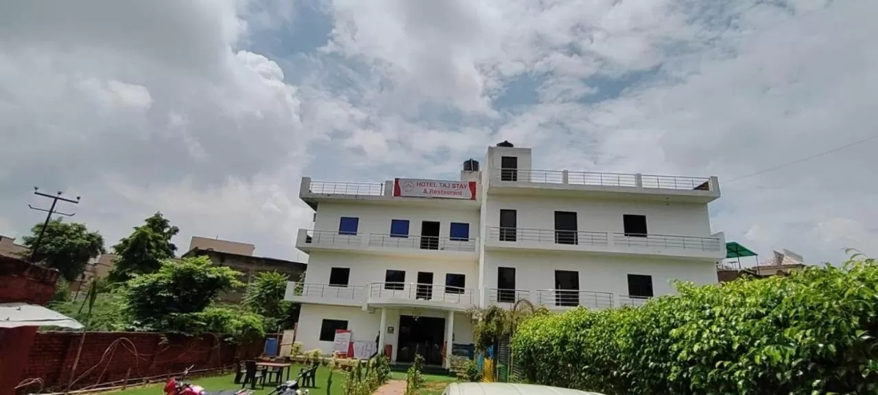 Property Building in Hotel Taj Stay Agra
