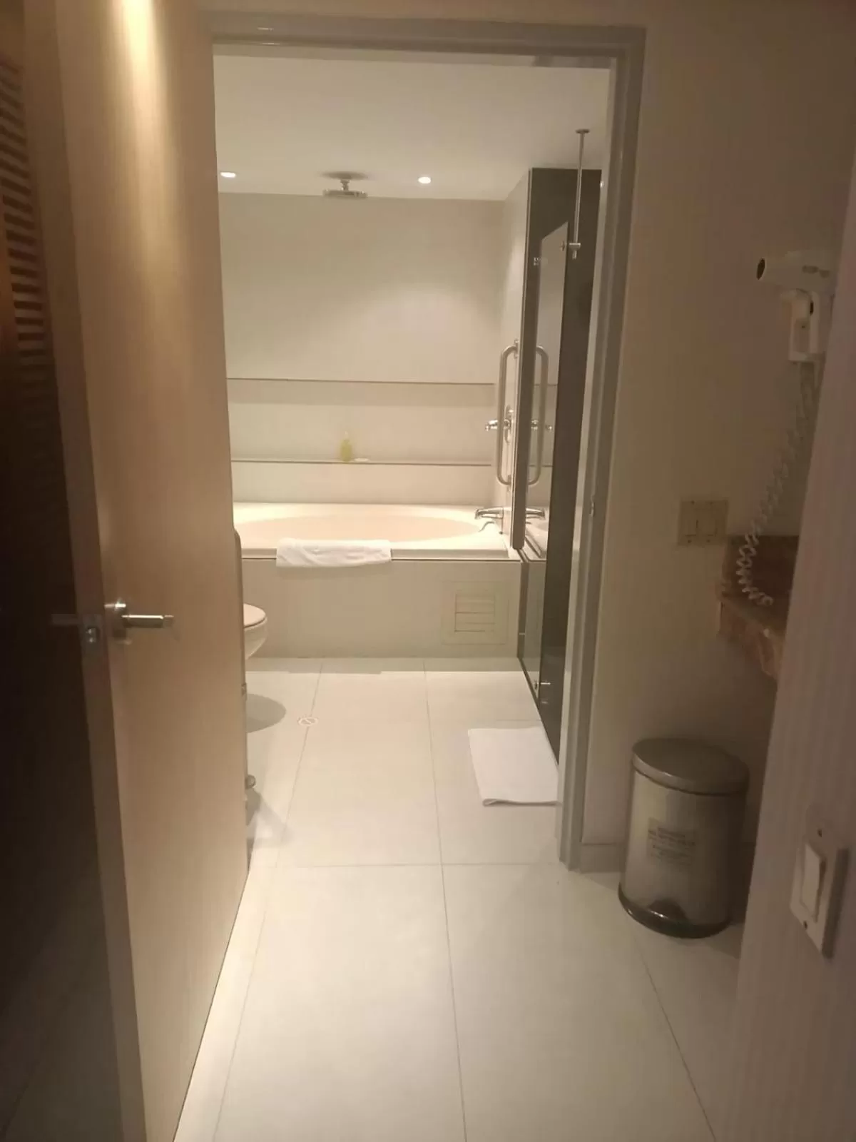 Bathroom in Bogota Plaza Hotel