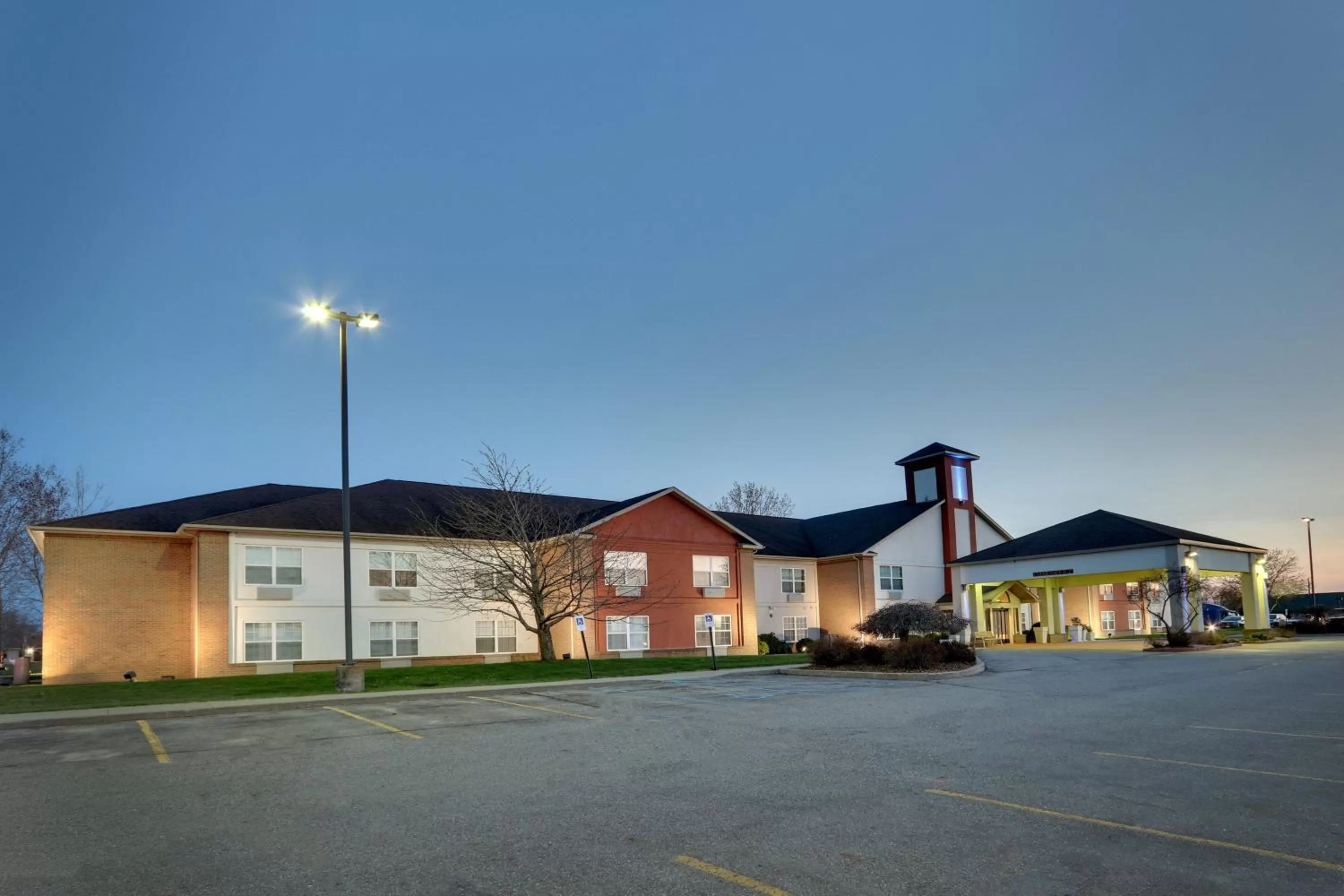 Property building in Holiday Inn Express & Suites Bad Axe by IHG