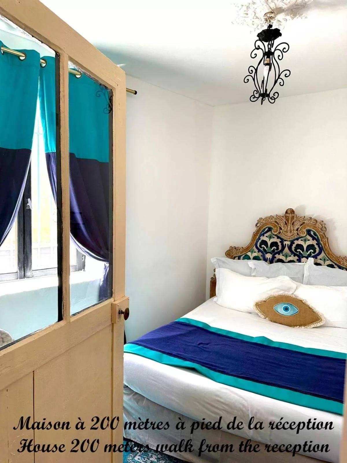 Photo of the whole room, Bed in Le Clos Violette et Le 11 D'Aglaé - Hôtel de Charme Design de Luxe