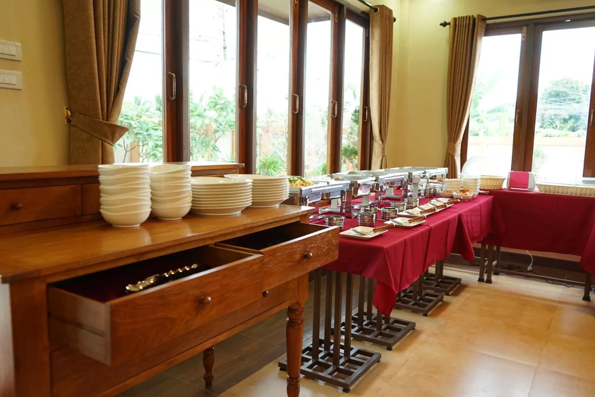 Dining area in SK Resort Pattaya