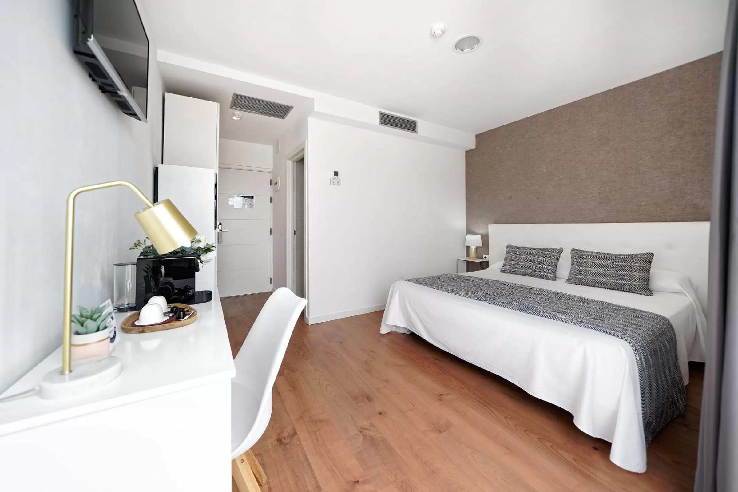 Bedroom, Bed in Hotel Matilde by Grupo Matilde