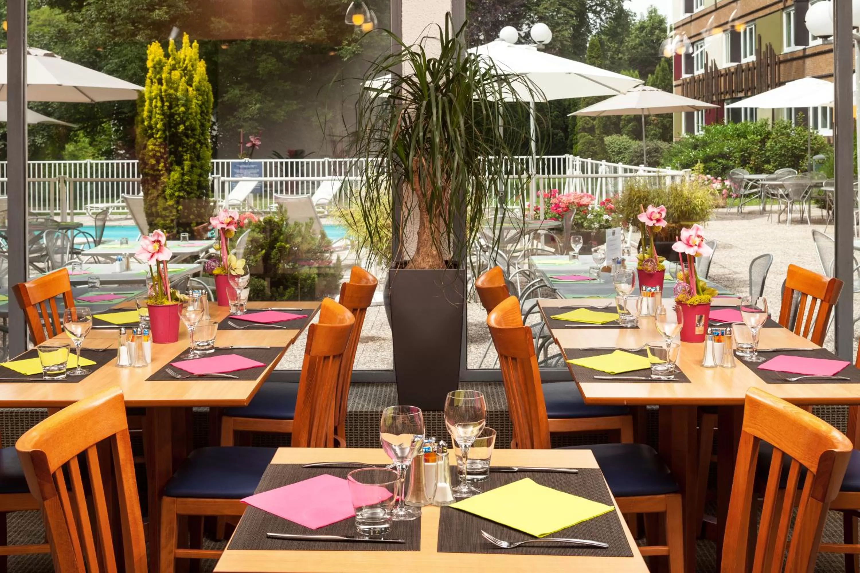 Restaurant/places to eat in ibis Styles Besançon