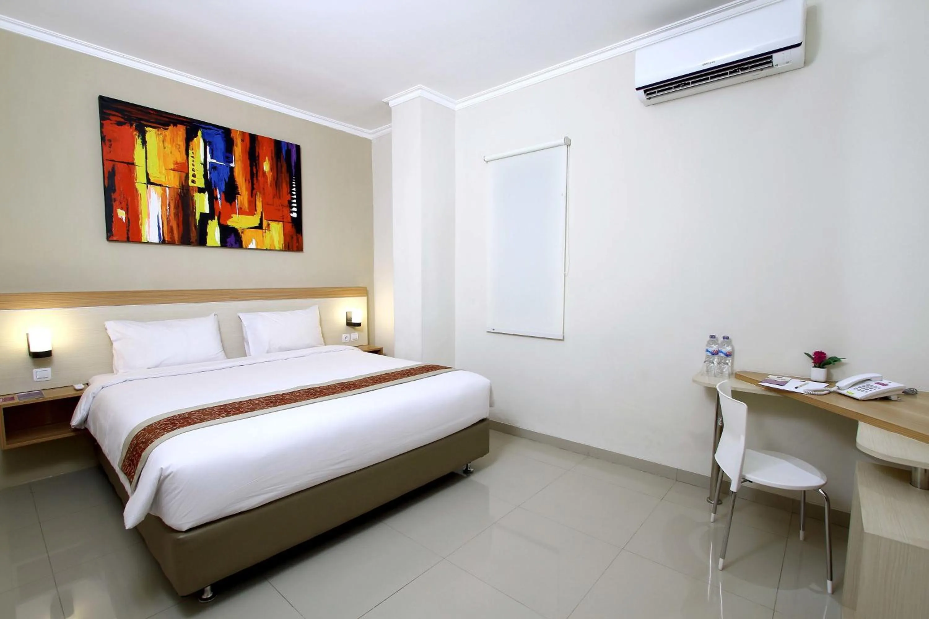 Deluxe Double or Twin Room in Laxston Hotel