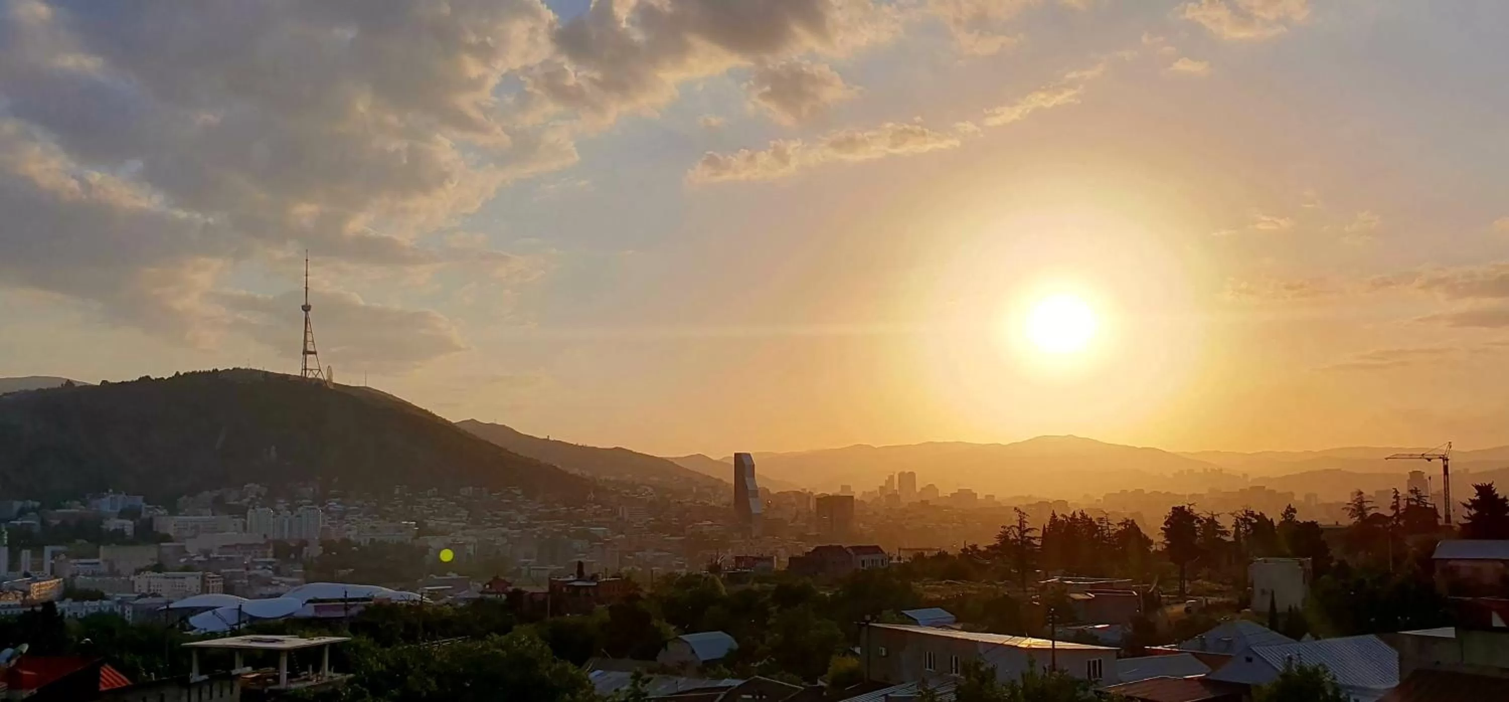 acessibility, Sunrise/Sunset in Hotel BaniHills Tbilisi