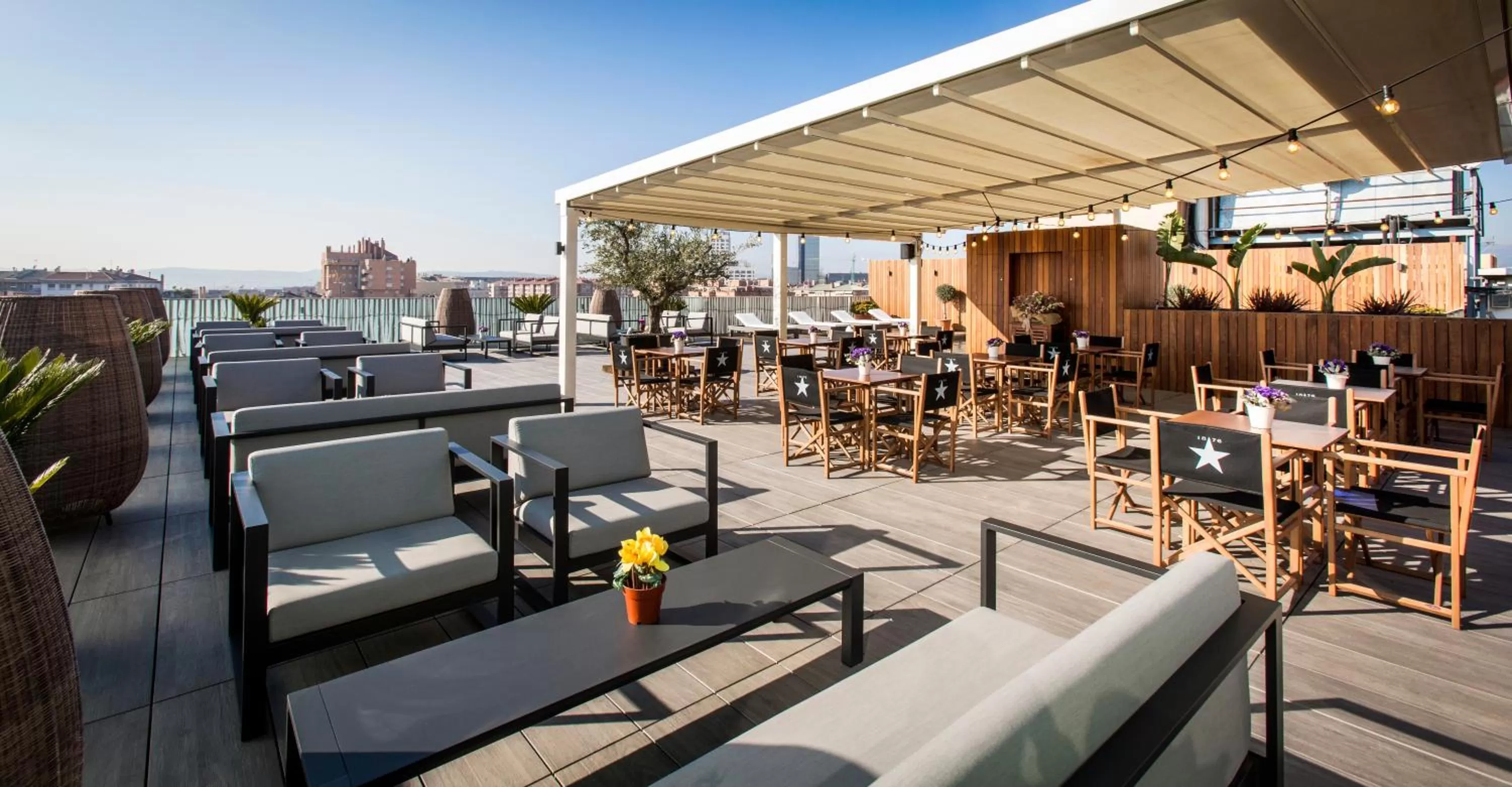Patio in Hotel Urpí