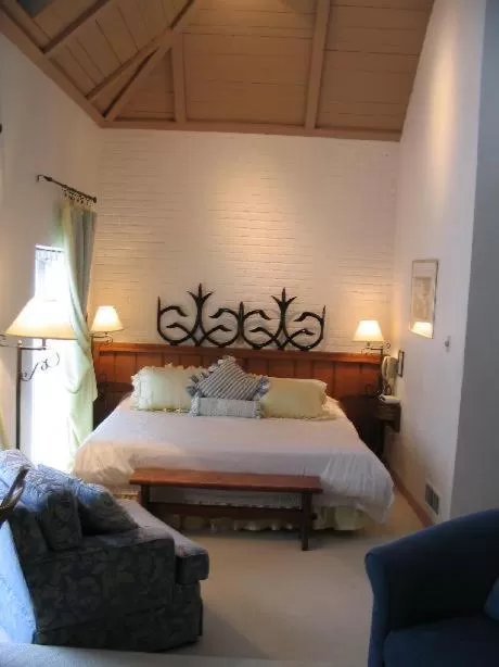 Bed in Benmiller Inn & Spa