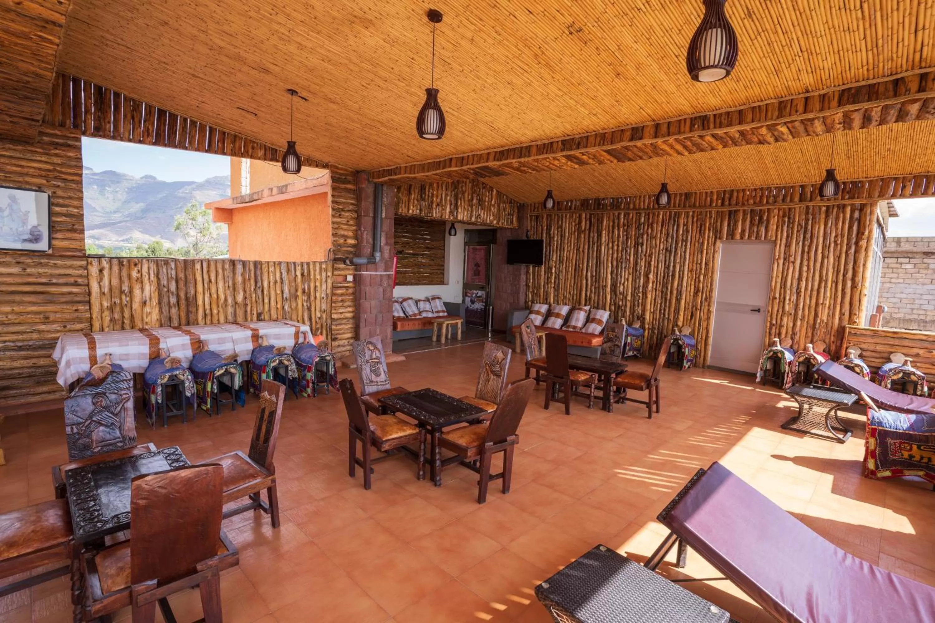 Restaurant/places to eat in Panoramic View Hotel